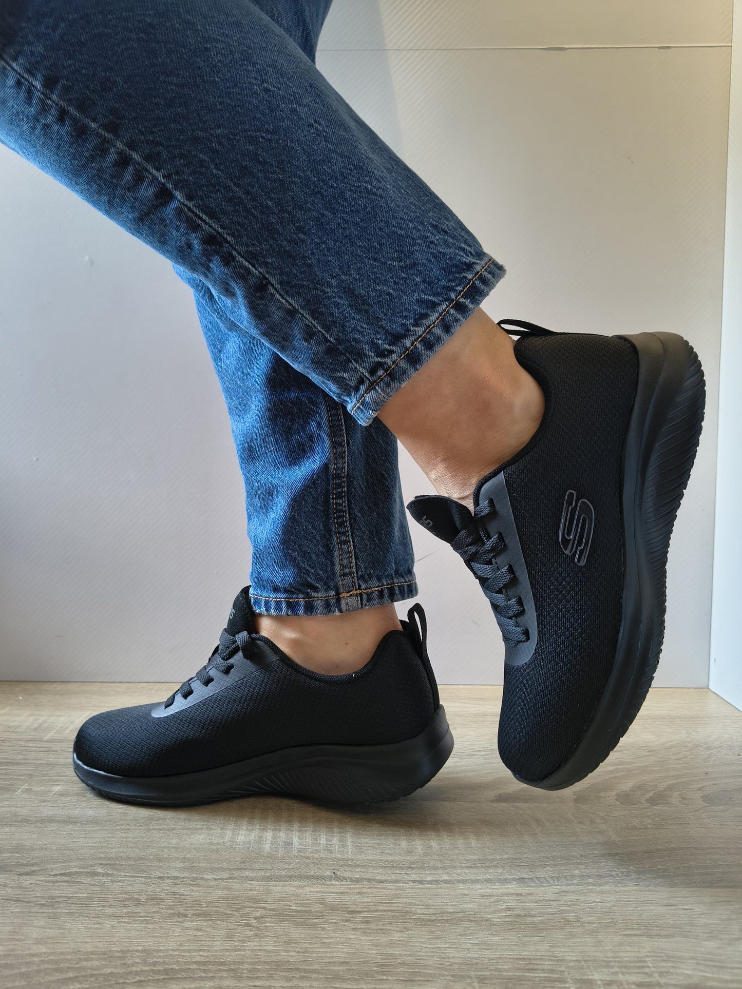 PANTOFI SPORT DAMĂ SKECHERS 108176EC BLK NEGRI