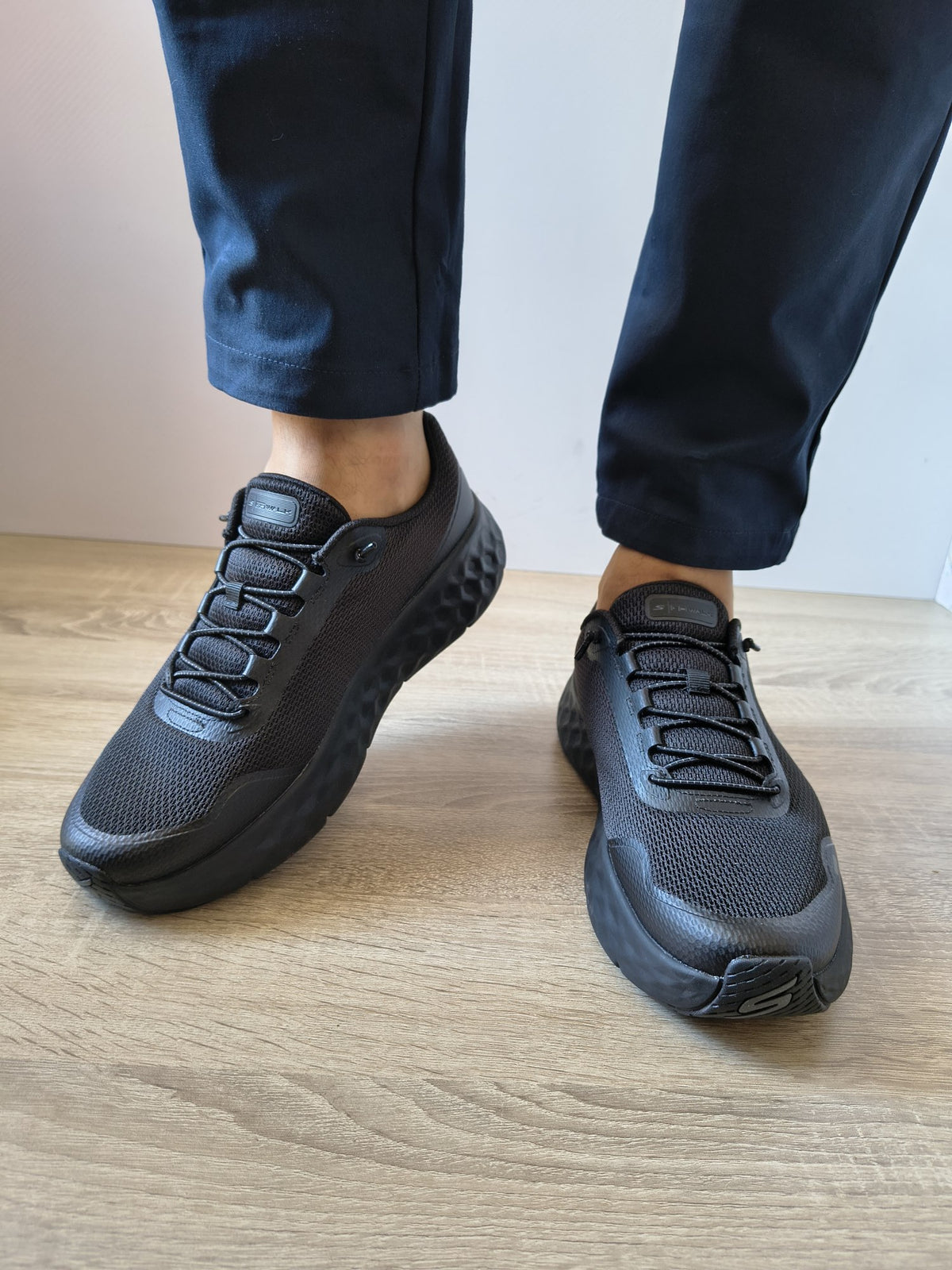 PANTOFI SPORT BĂRBAȚI SKECHERS 217113 BBK NEGRI