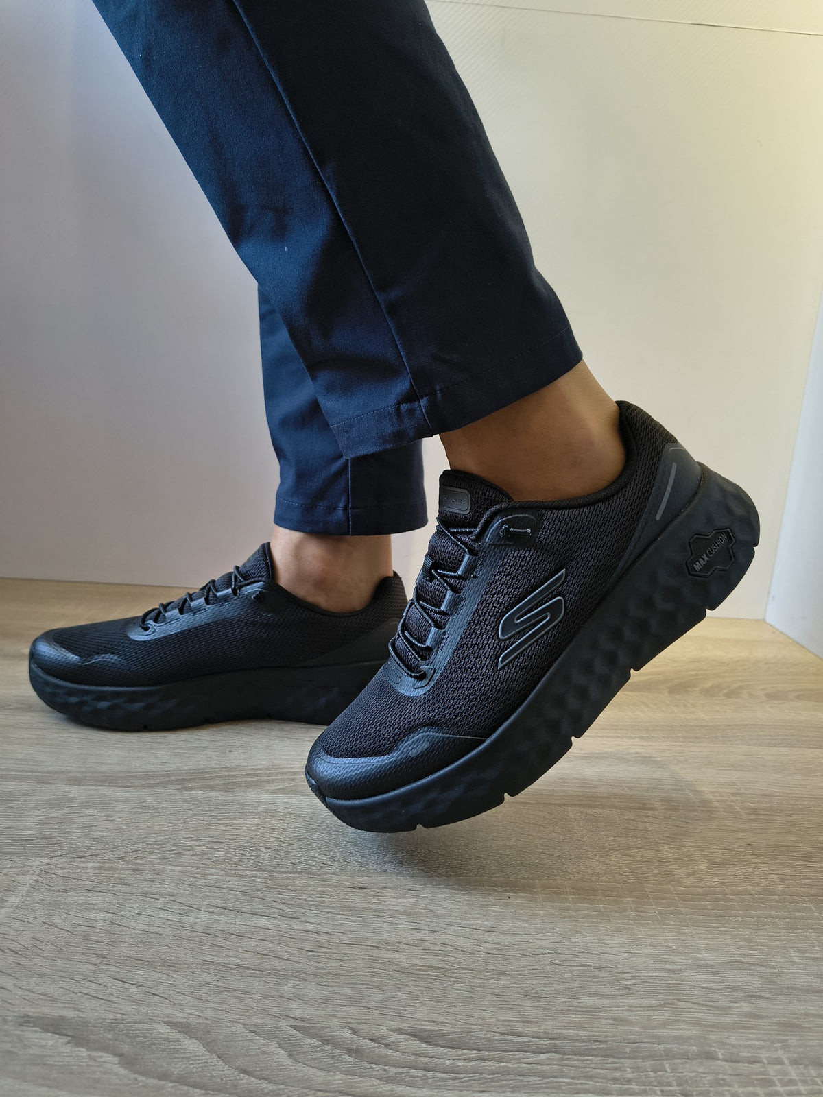 PANTOFI SPORT BĂRBAȚI SKECHERS 217113 BBK NEGRI
