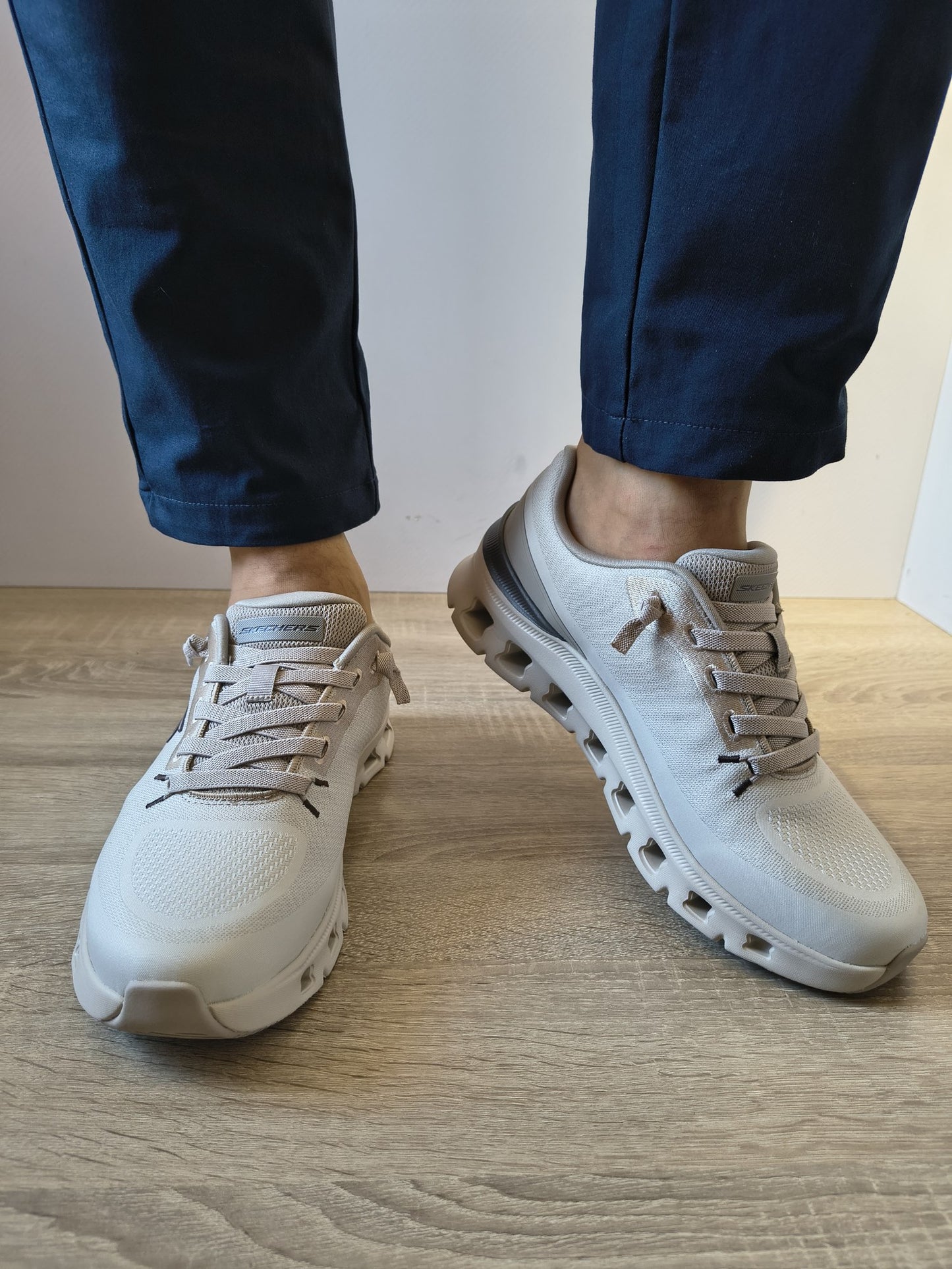 PANTOFI SPORT BĂRBAȚI SKECHERS 233132 TPE BEJ TAUPE