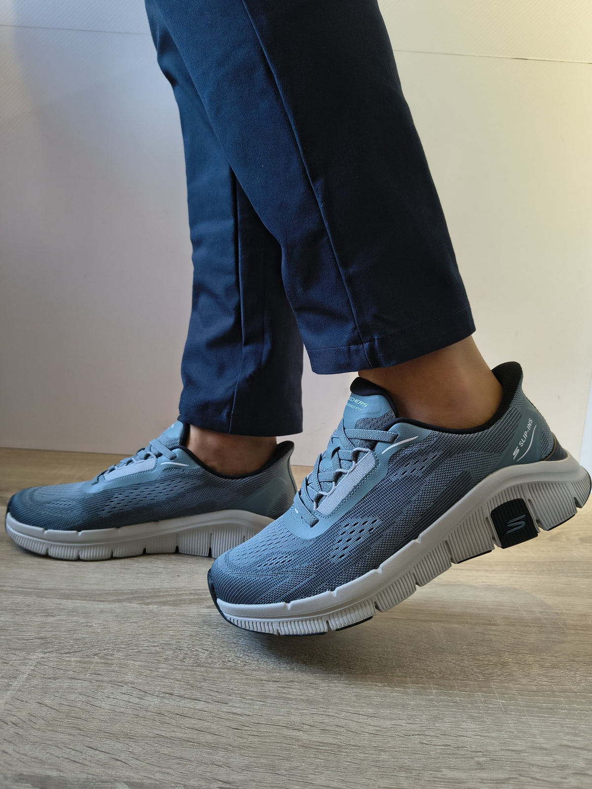 PANTOFI SPORT BĂRBAȚI SKECHERS 233218 SLT ALBASTRU-GRI