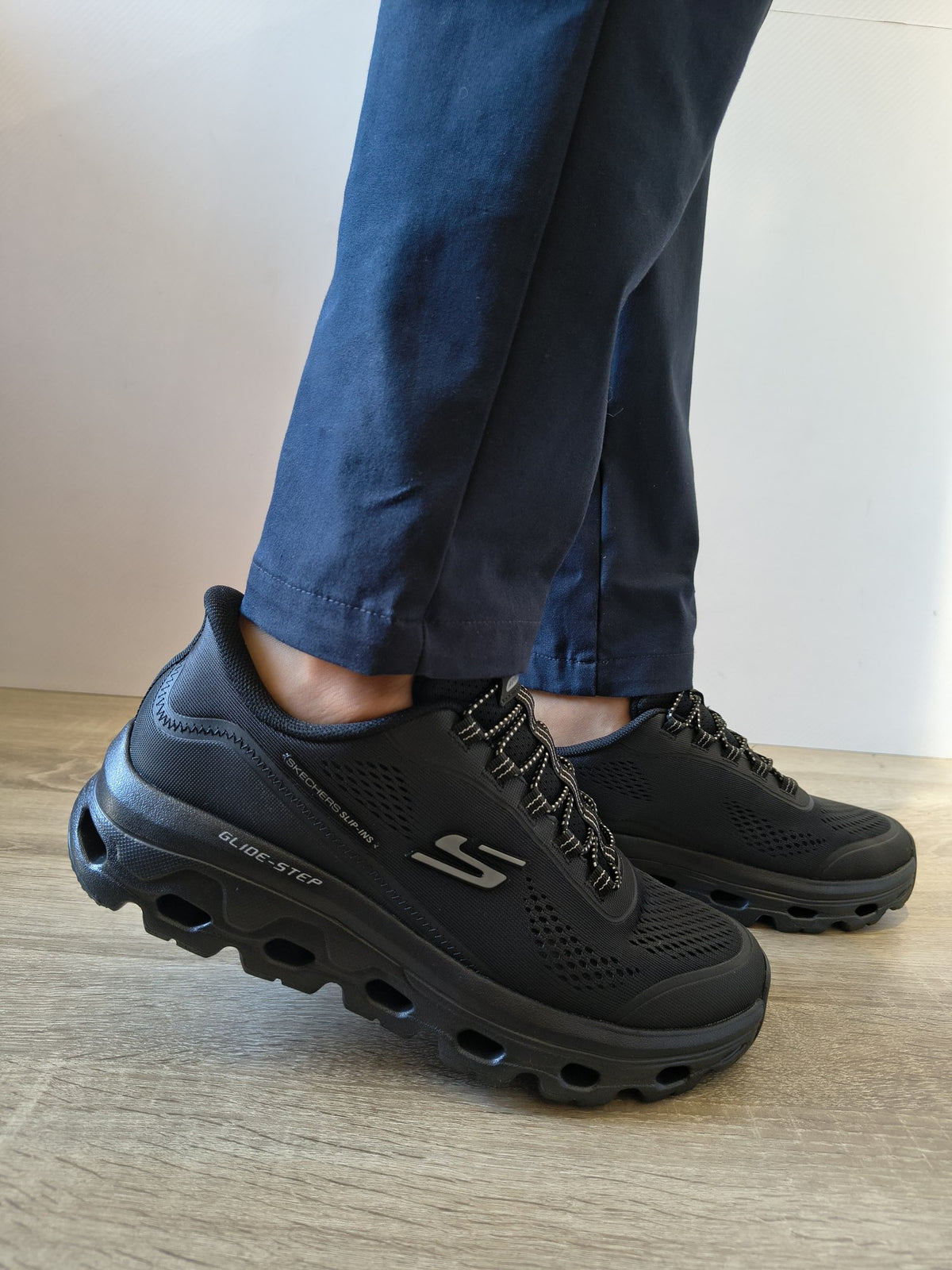 PANTOFI SPORT BĂRBAȚI SKECHERS 237812 BBK NEGRI
