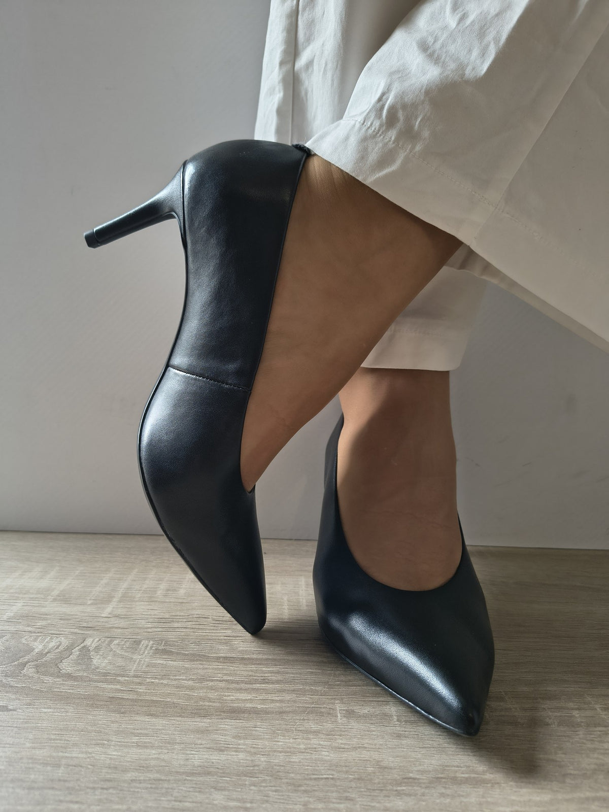 PANTOFI ELEGANȚI DAMĂ TAMARIS 22456-47 003 NEGRI