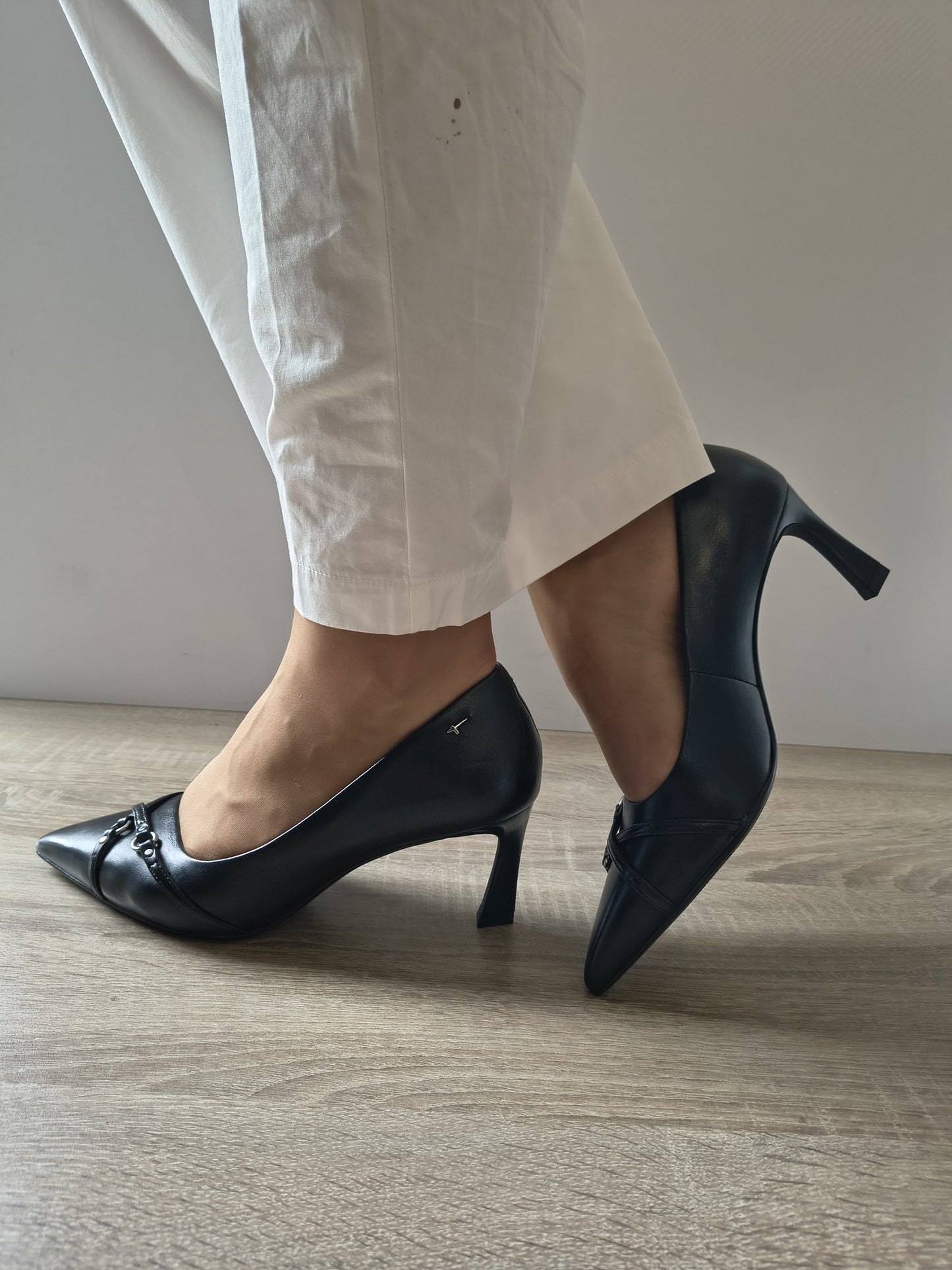 PANTOFI ELEGANȚI DAMĂ TAMARIS 22445-47 001 NEGRI
