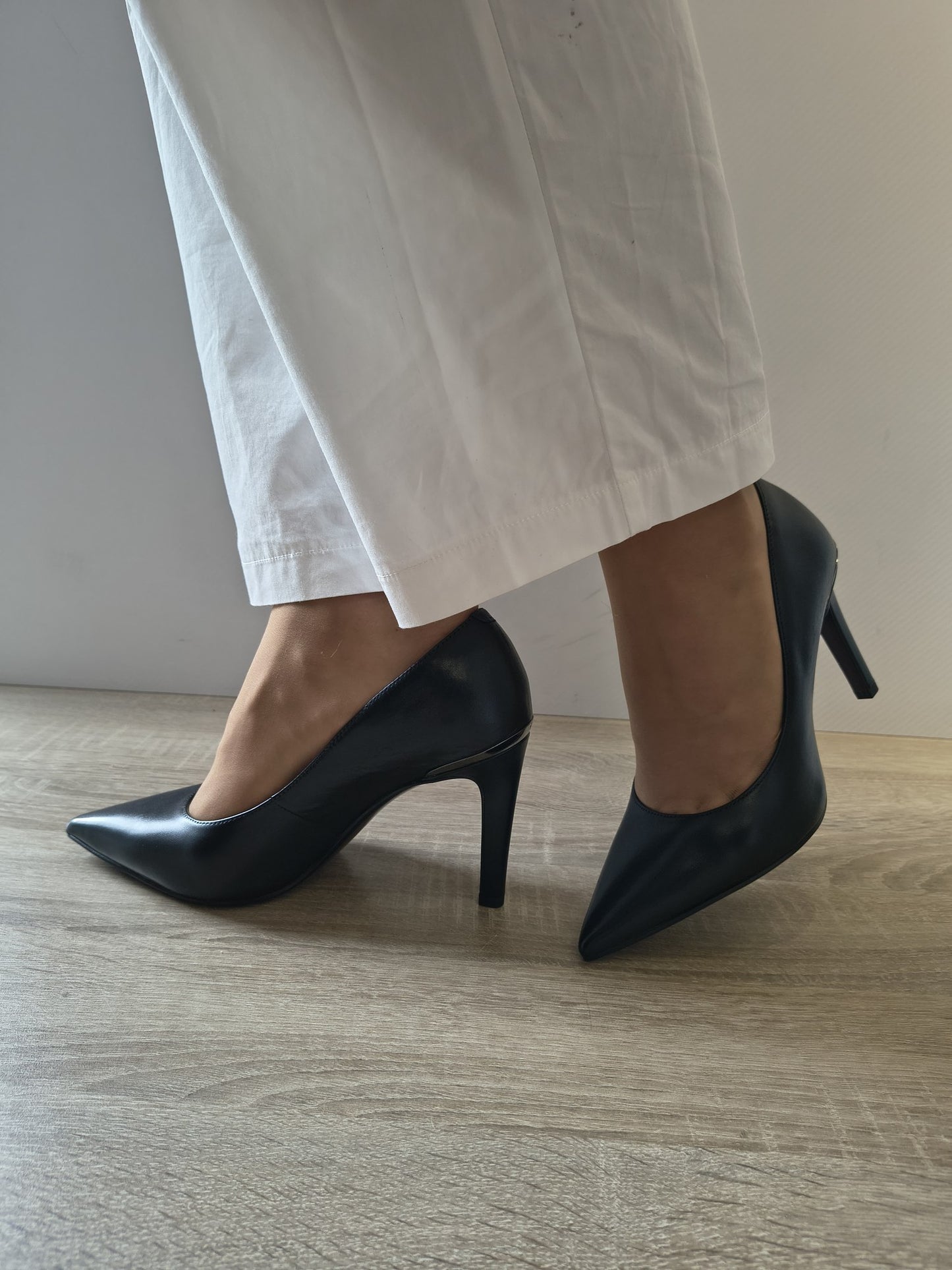 PANTOFI ELEGANȚI DAMĂ TAMARIS 22448-47 003 NEGRI