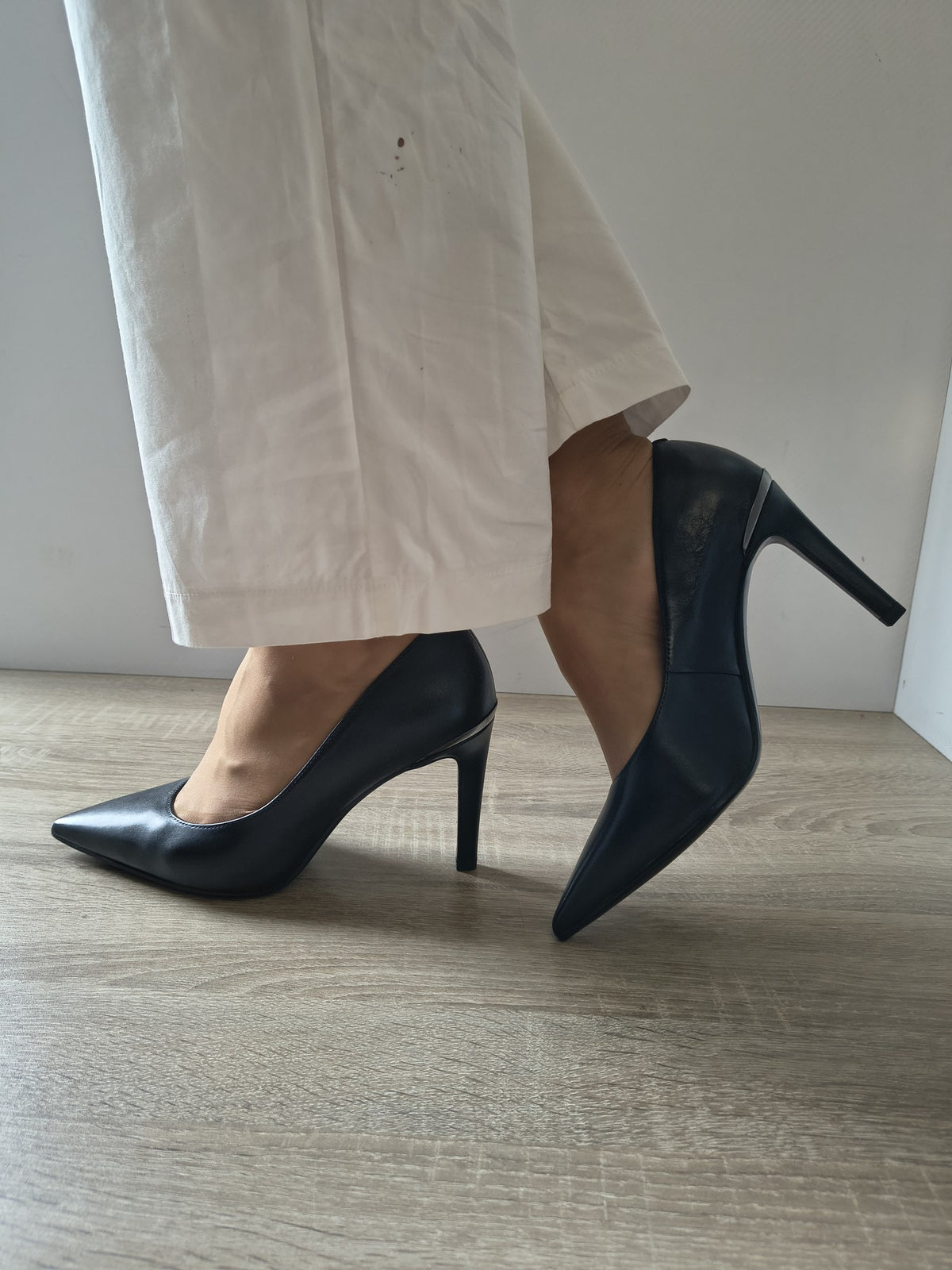 PANTOFI ELEGANȚI DAMĂ TAMARIS 22448-47 003 NEGRI