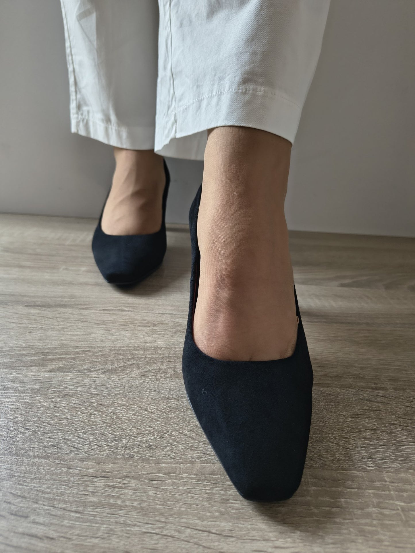 PANTOFI ELEGANȚI DAMĂ TAMARIS 22455-47 001 NEGRI VELUR