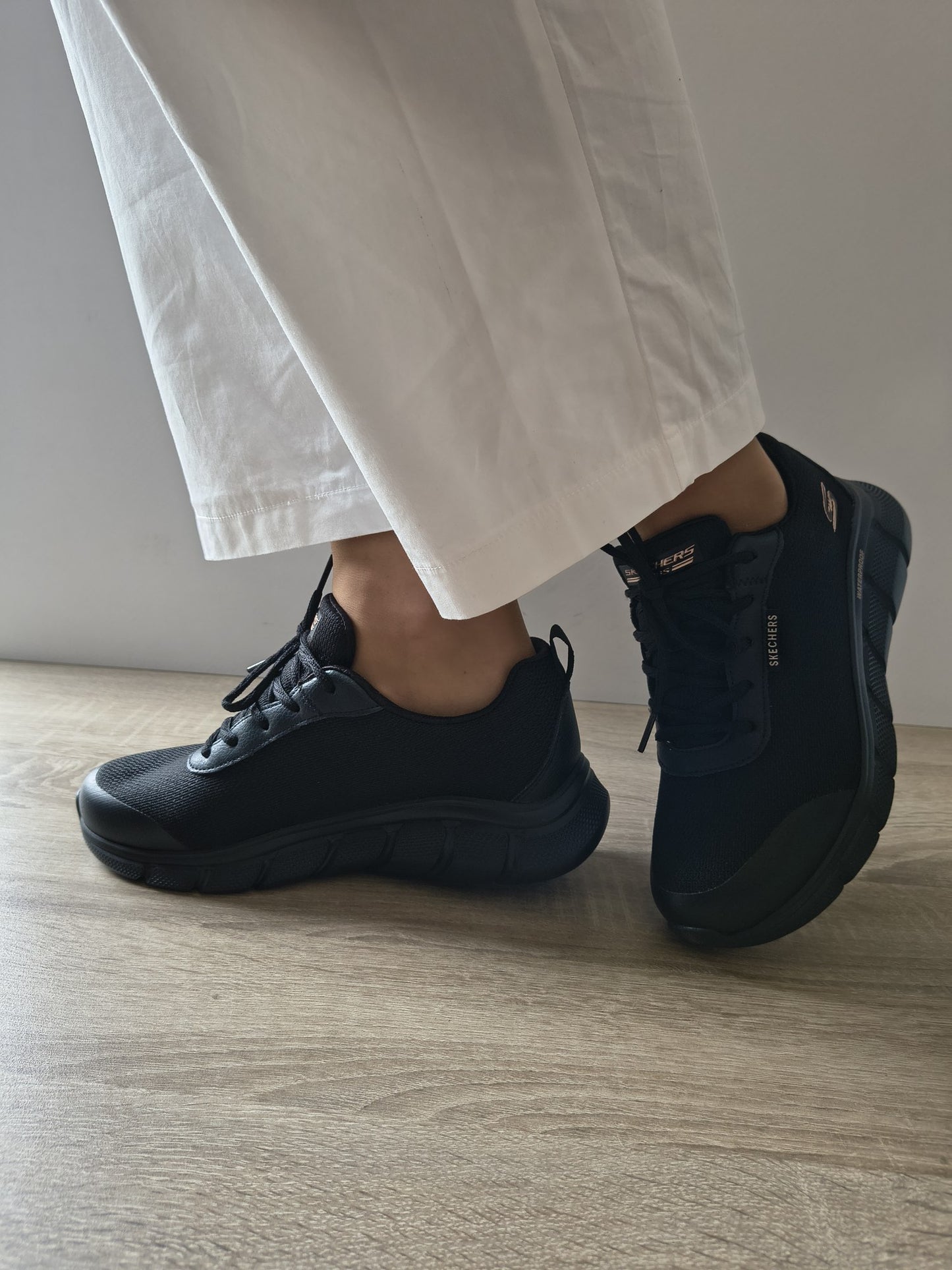 PANTOFI SPORT DAMĂ SKECHERS 117351 BBK NEGRI