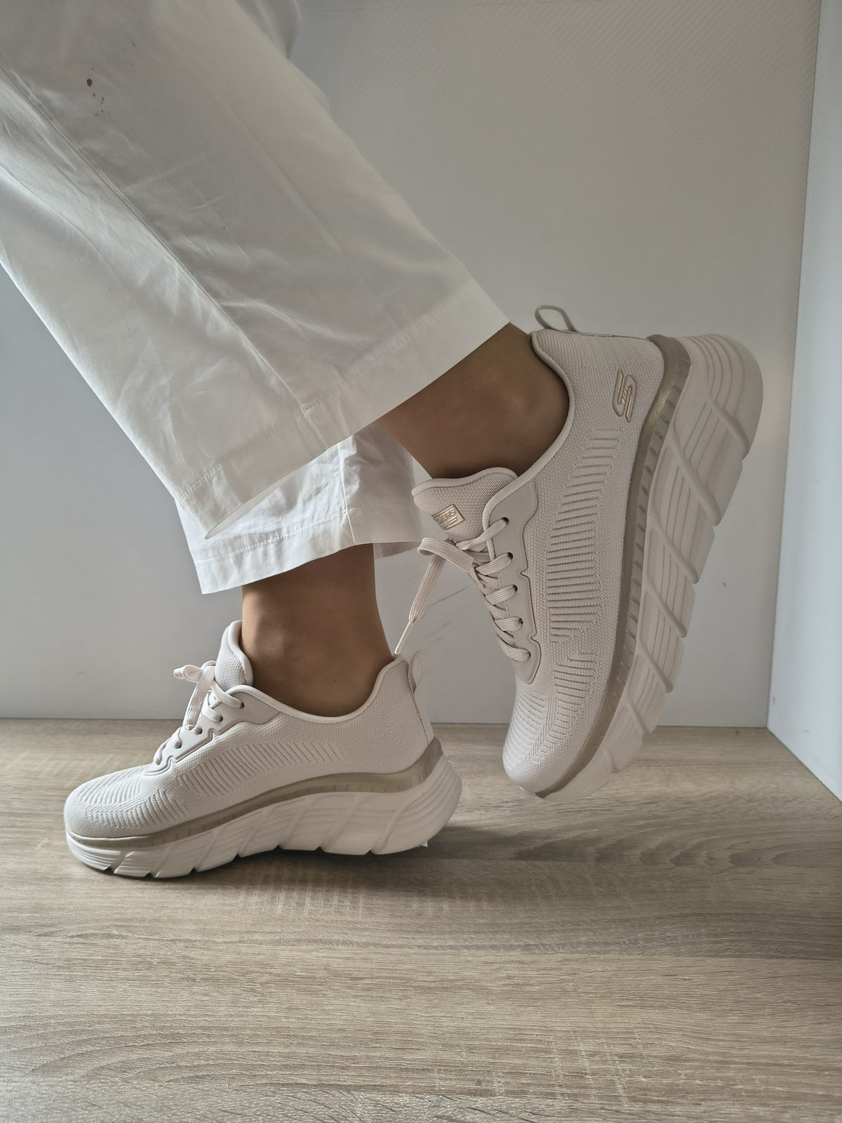 PANTOFI SPORT DAMĂ SKECHERS 117385 WTGD CREM