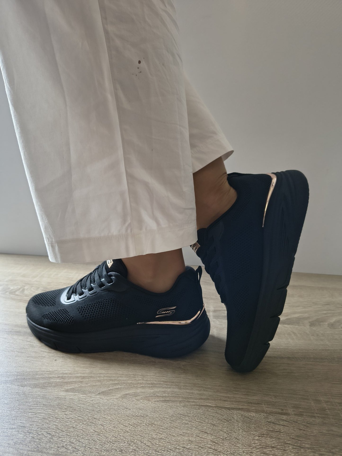PANTOFI SPORT DAMĂ SKECHERS 117720 BBK NEGRI