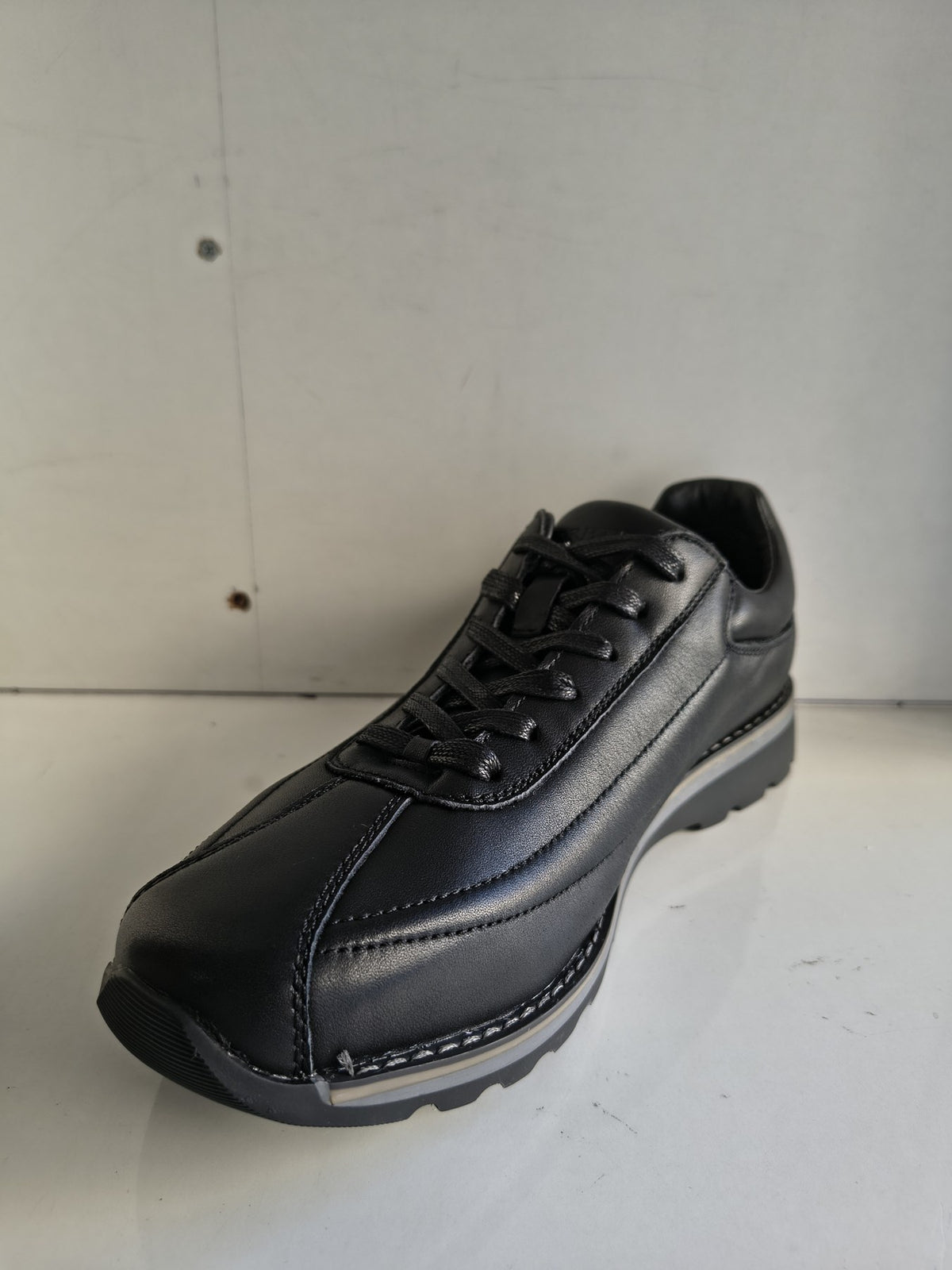 NIR Lica 0727 IMG_20260917_150011775_HDR.jpg | PANTOFI CASUAL BARBATI GORETTI B36-1152BLACK Negru