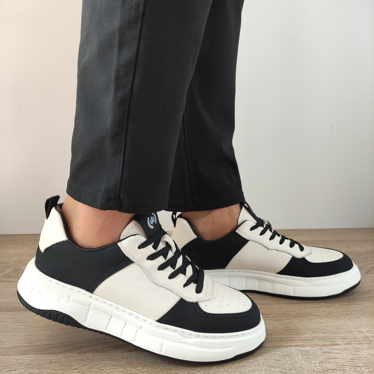PANTOFI CASUAL BARBATI FRANCO GERARDO 8268 ALBI CU NEGRU - imagine 2