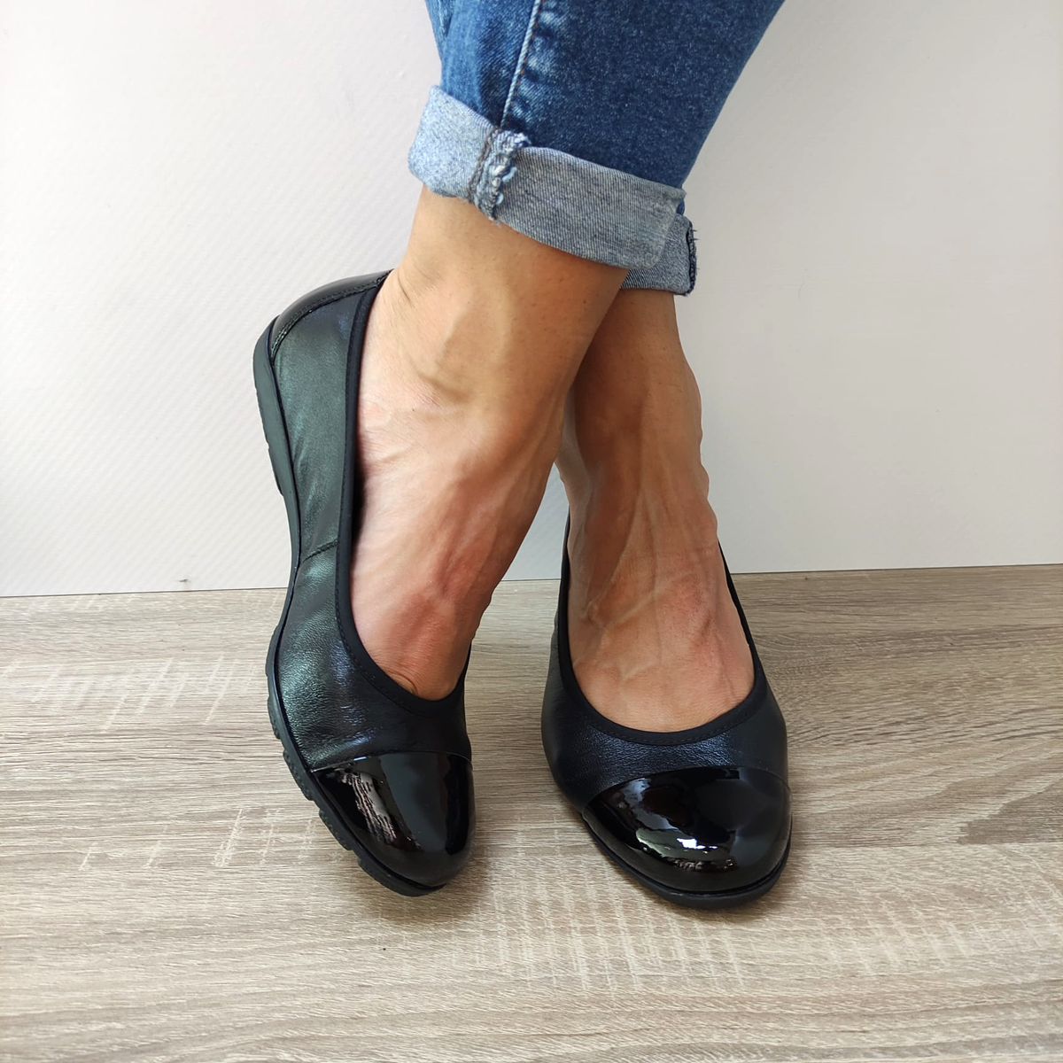 PANTOFI CASUAL DAMA CAPRICE 22152-41 NEGRI + LAC - imagine 4