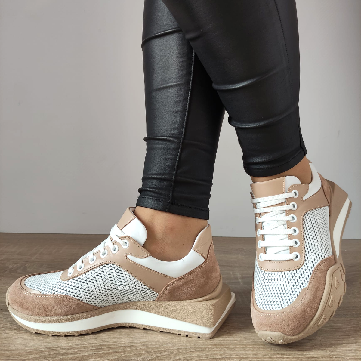 PANTOFI CASUAL DAMA DOGATI 70826 G2077-01157 ALBI + BEJ VELUR - imagine 3