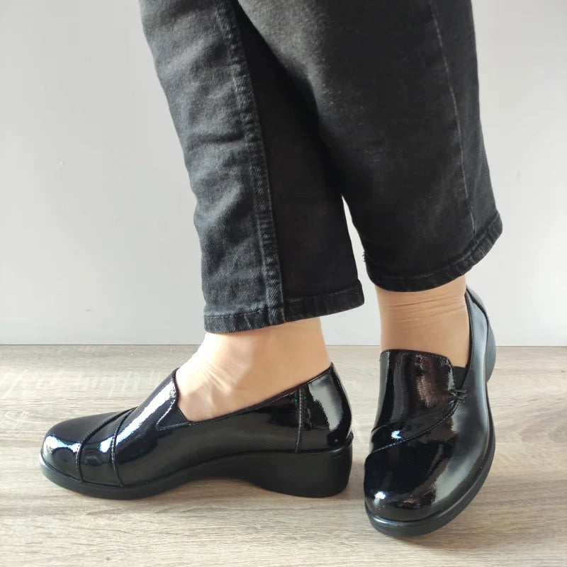 PANTOFI CASUAL DAMA KARISMA 40005B 01-L NEGRI LAC - imagine 2