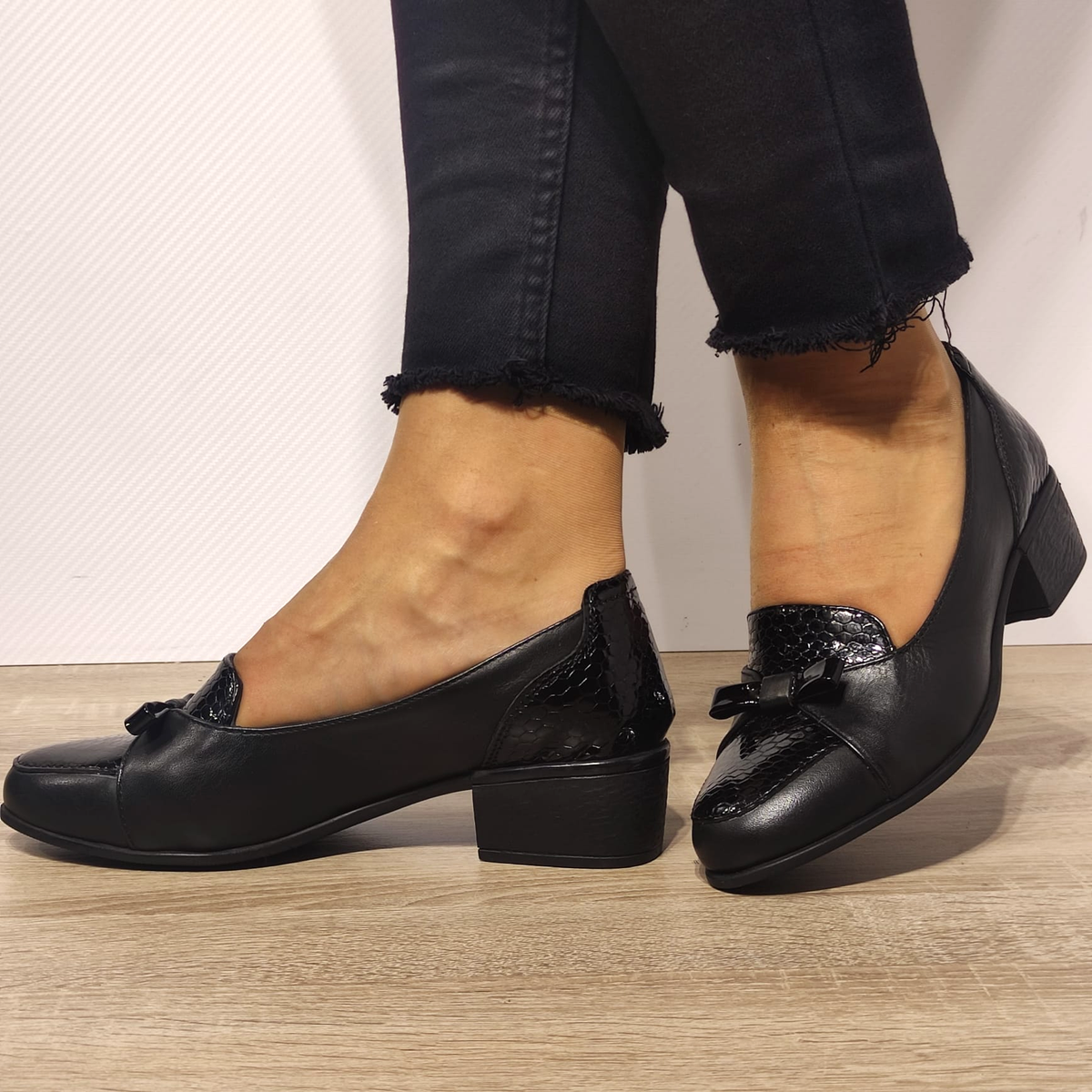PANTOFI CASUAL DAMA NICOLIS 118948 NEGRI + CROCO - imagine 2