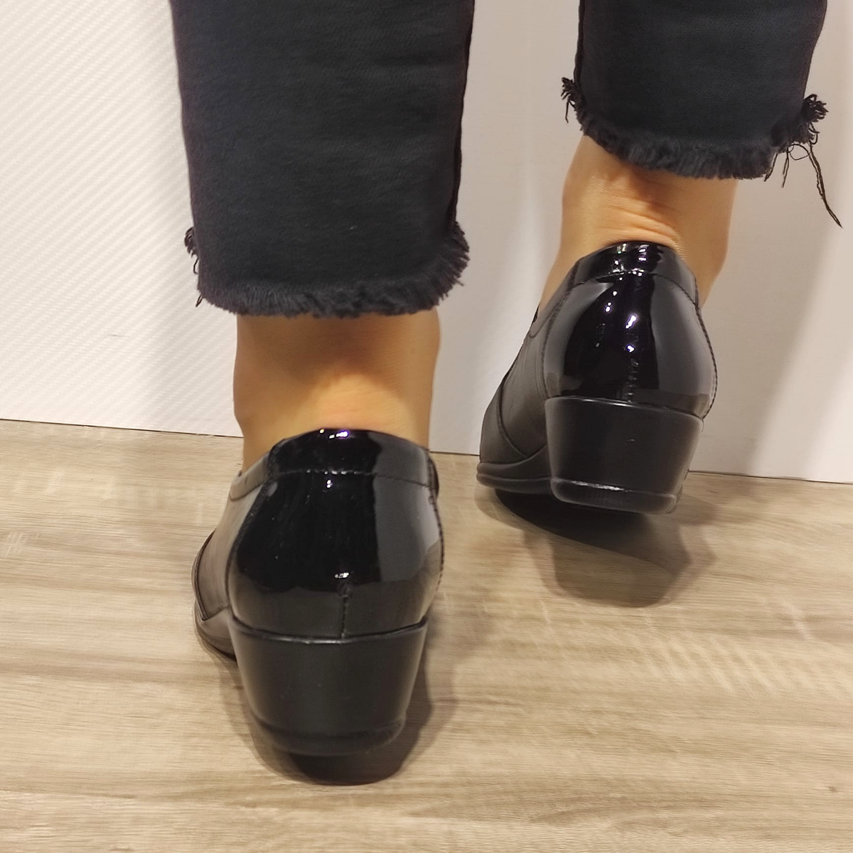 PANTOFI CASUAL DAMA NICOLIS 13953 NEGRI + LAC - imagine 4