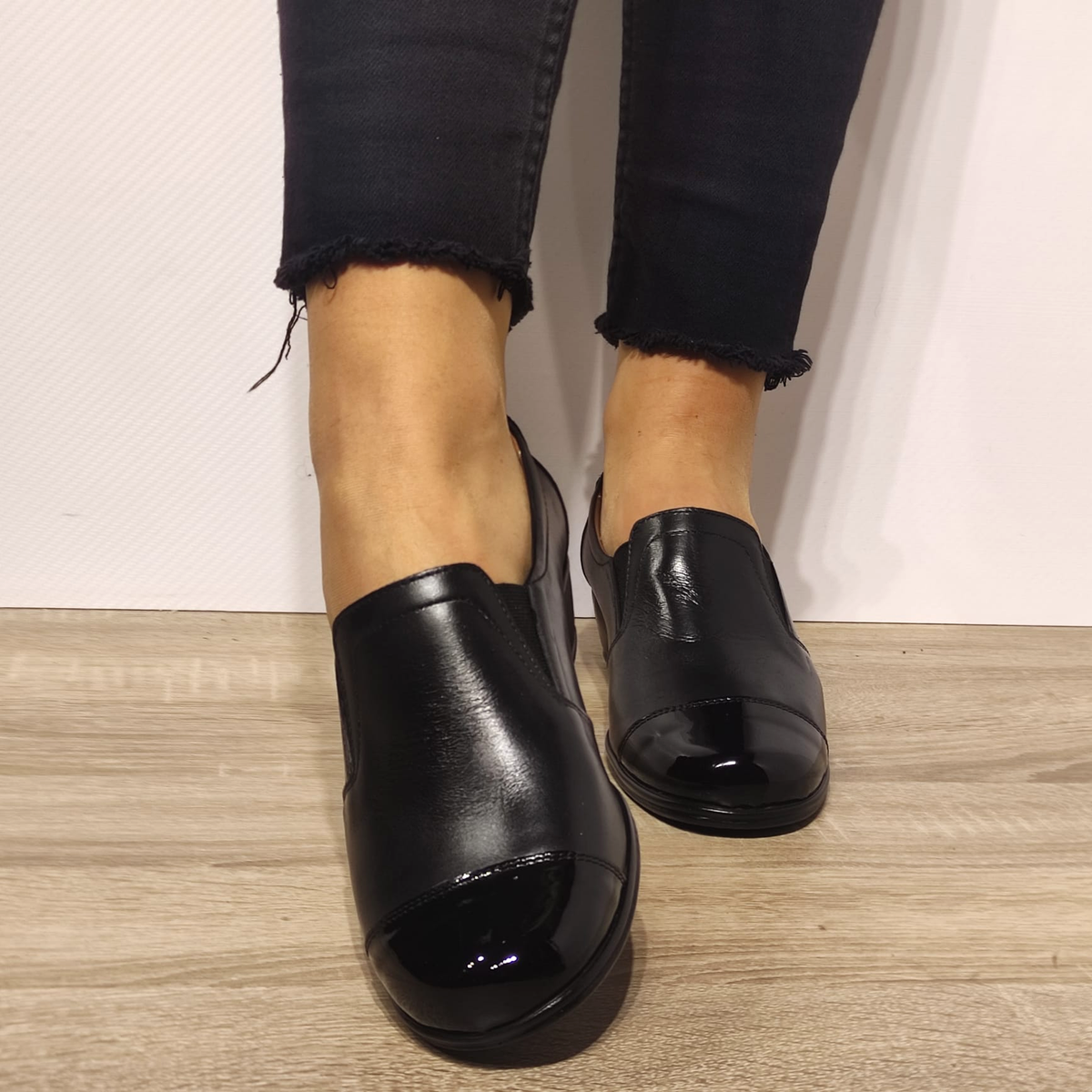 PANTOFI CASUAL DAMA NICOLIS 13953 NEGRI + LAC - imagine 6