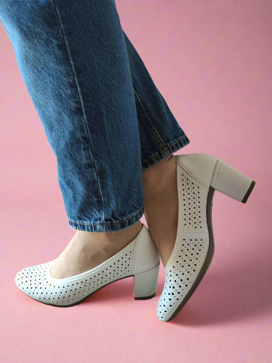 PANTOFI CASUAL PERFORATI DAMA RIEKER 41057-80 ALBI