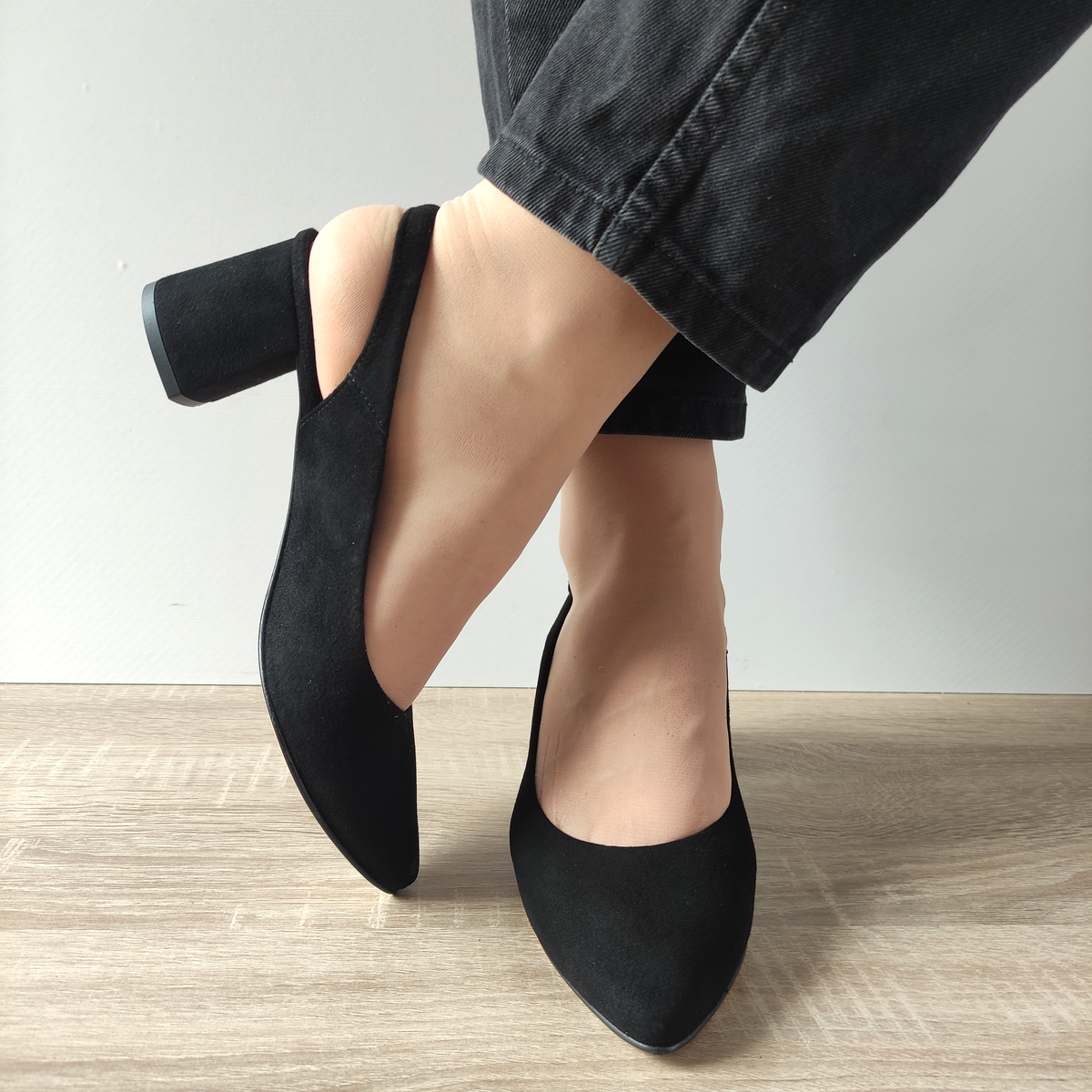 PANTOFI DECUPATI DAMA AGA E1230.19 - imagine 4