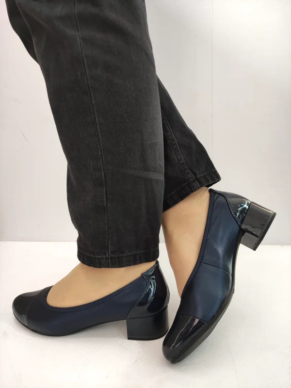 PANTOFI ELEGANTI DAMA CAPRICE 22500-42 ALBASTRI SIDEFAT CU LAC - imagine 3