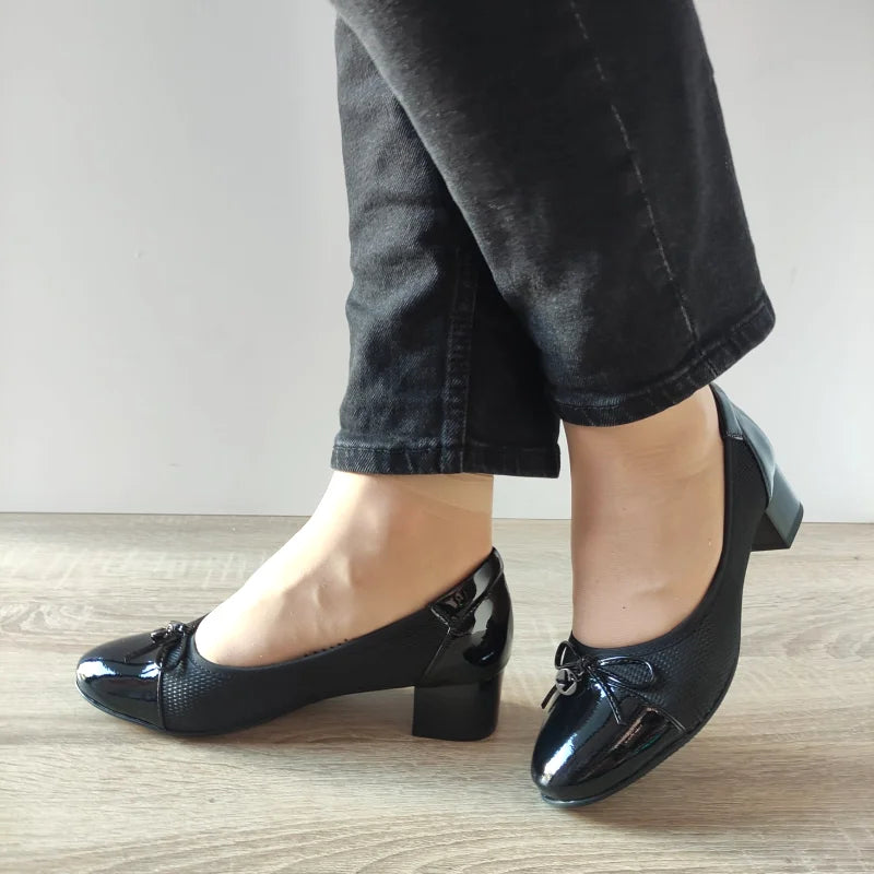 PANTOFI ELEGANTI DAMA KARISMA 50105A 01-Z NEGRI LAC + TEXTIL - imagine 4
