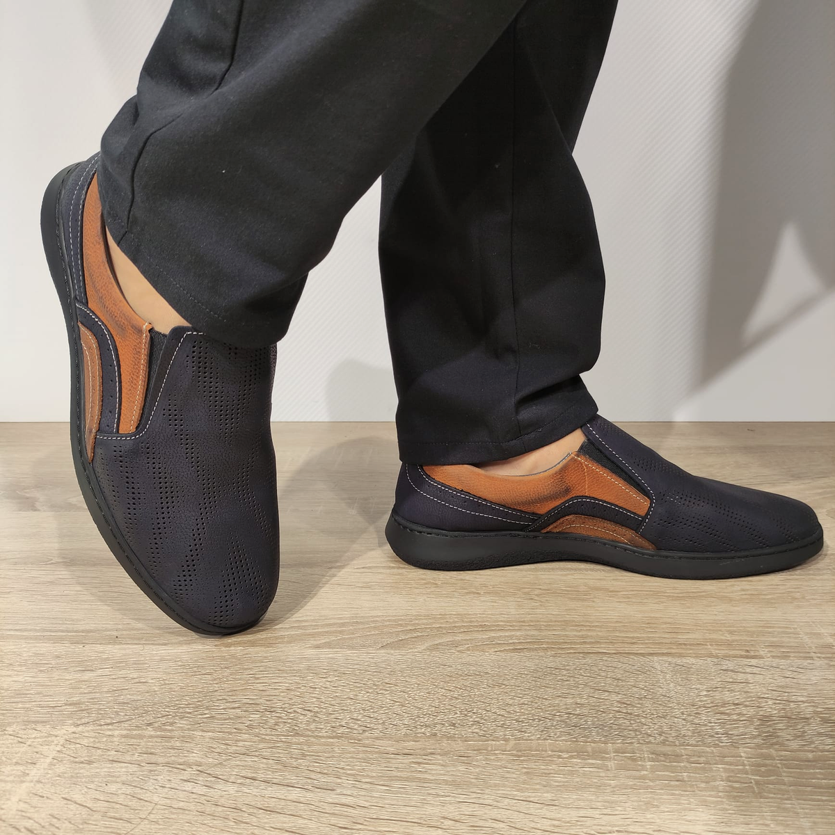 PANTOFI PERFORATI BARBATI DOGATI 555 BLEUMARIN - imagine 3