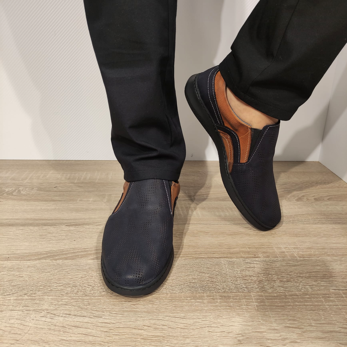 PANTOFI PERFORATI BARBATI DOGATI 555 BLEUMARIN - imagine 4
