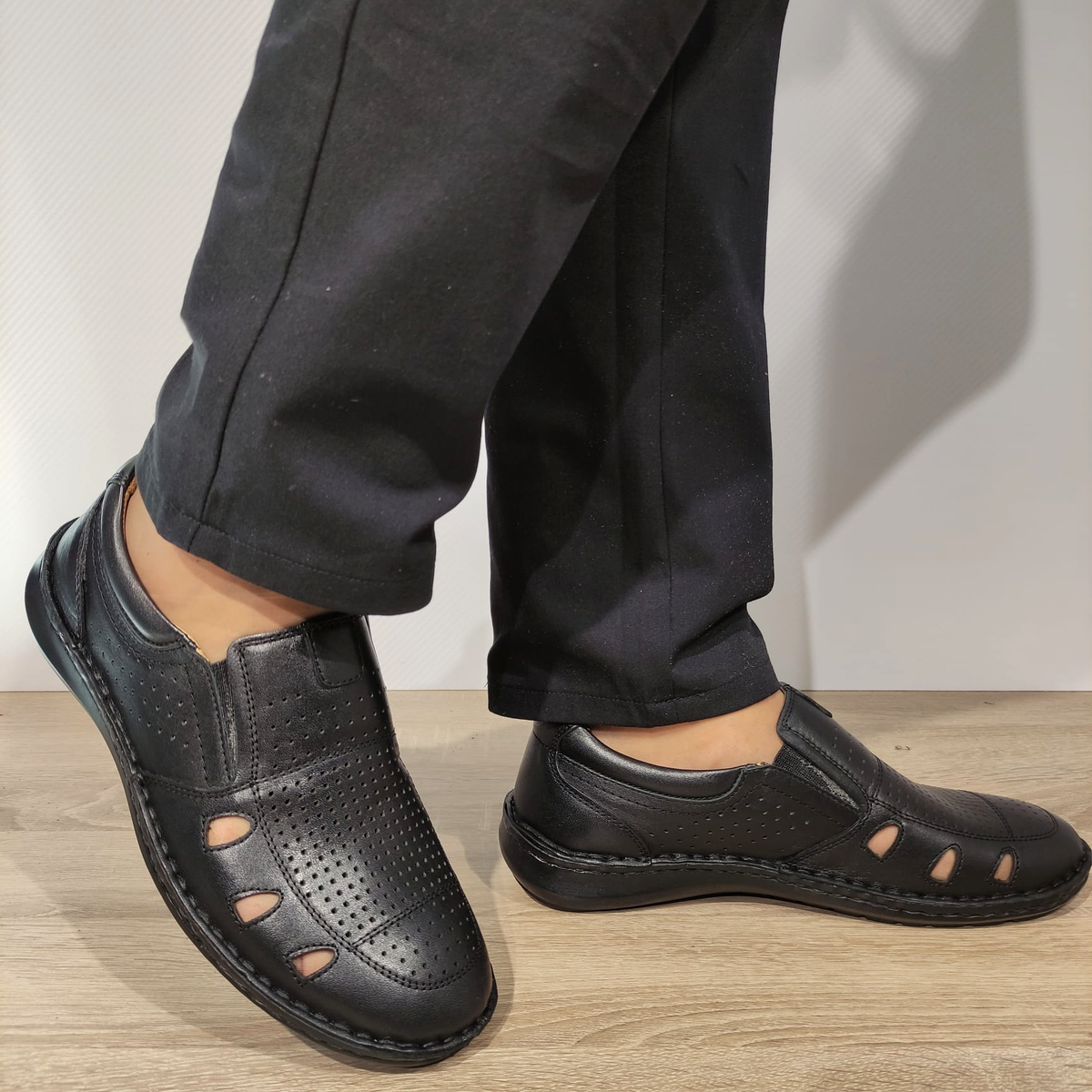 PANTOFI PERFORATI BARBATI GORETTI 9990-107 NEGRI - imagine 3