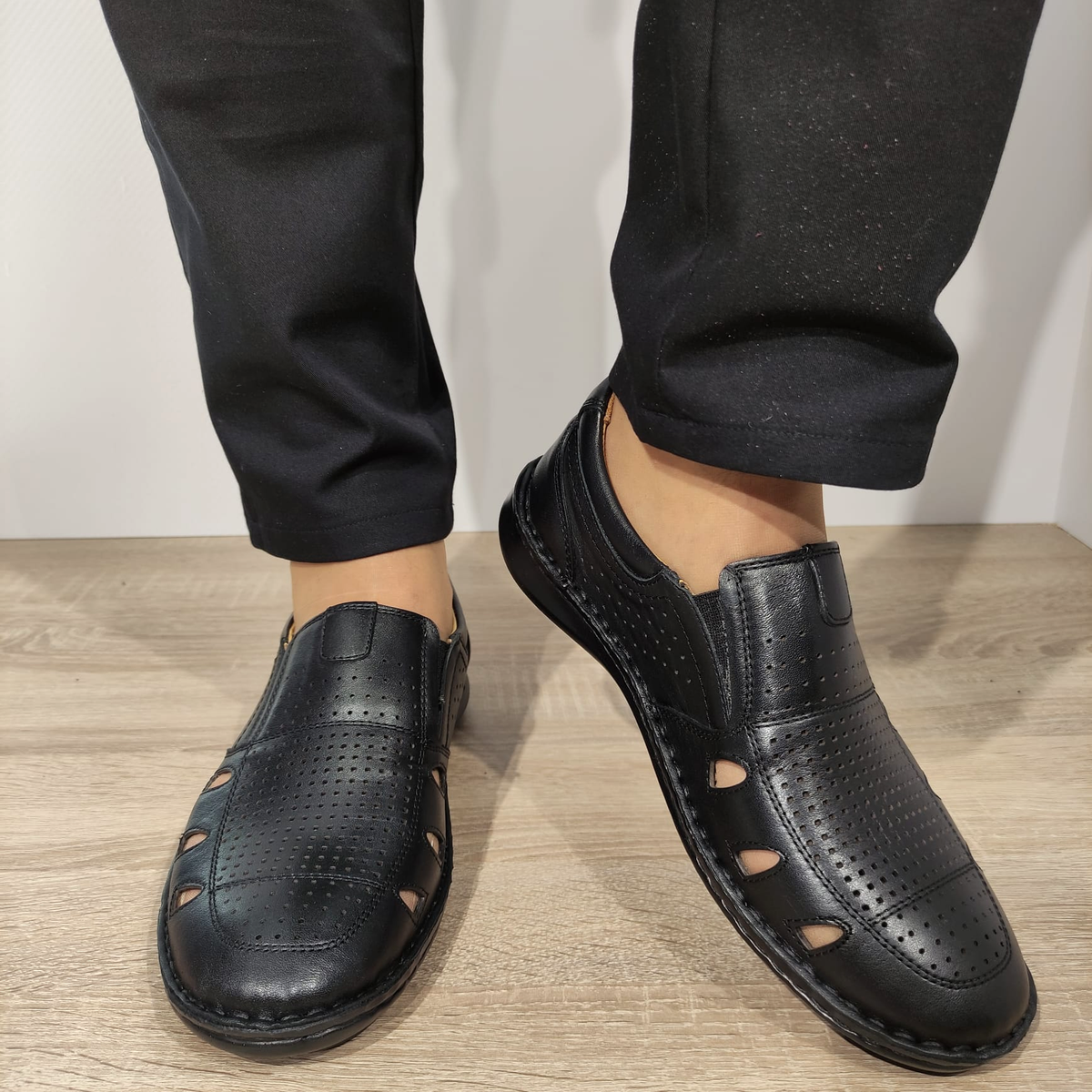 PANTOFI PERFORATI BARBATI GORETTI 9990-107 NEGRI - imagine 4