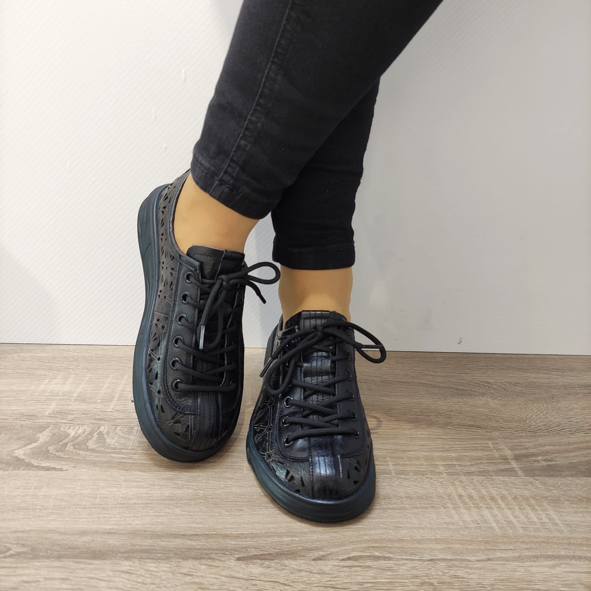 PANTOFI PERFORATI CASUAL DAMA FORMAZIONE 98088 NEGRI - imagine 3