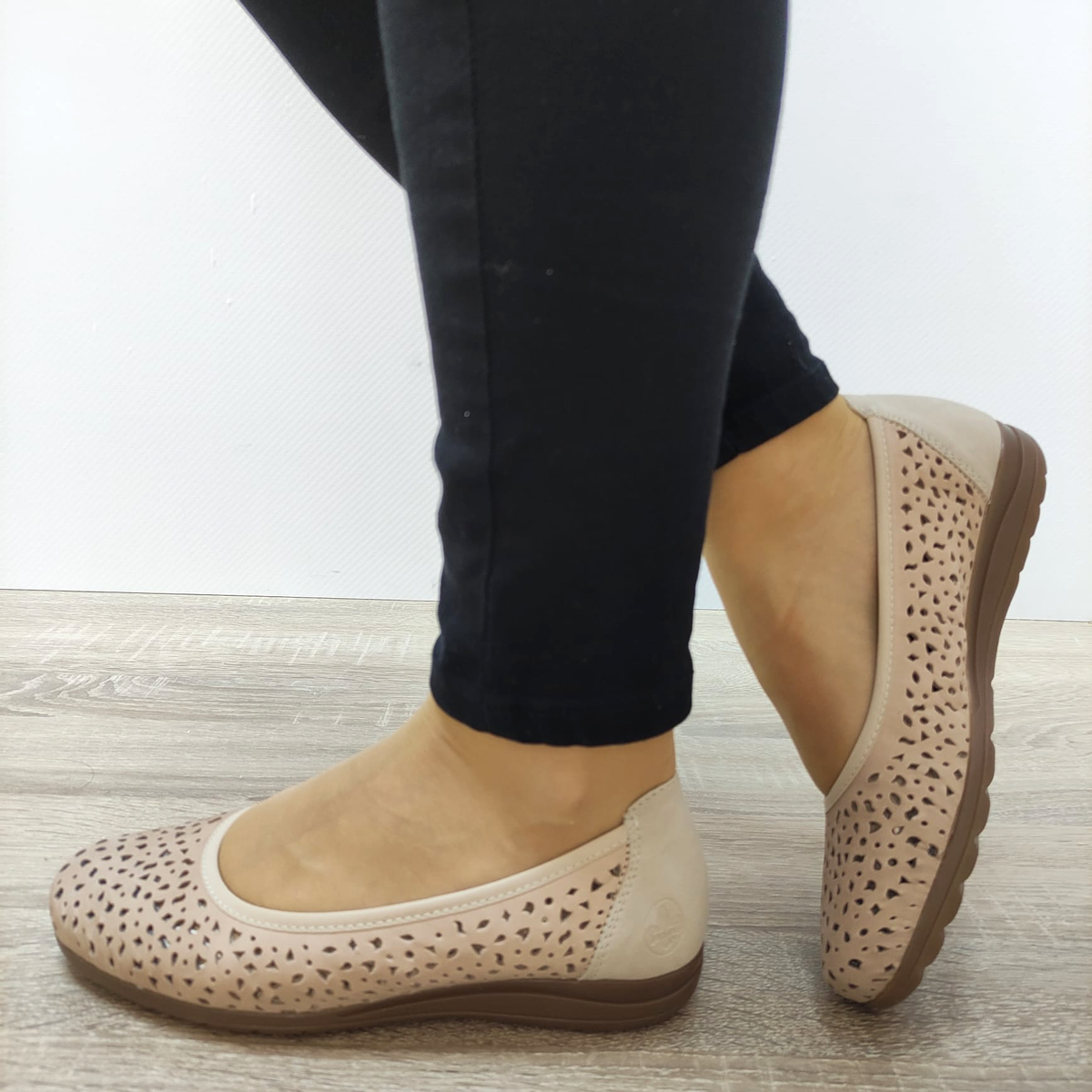 PANTOFI PERFORATI CASUAL DAMA RIEKER L9365-61 BEJ - imagine 2