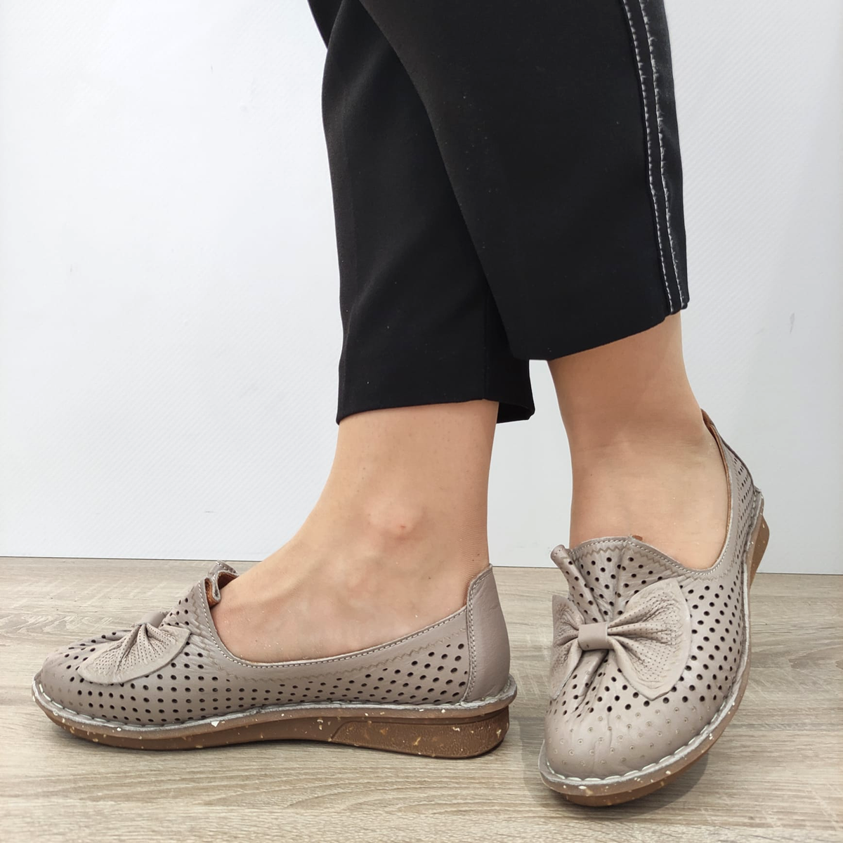 PANTOFI PERFORATI DAMA DOGATI 101131-1 GREJ - imagine 3