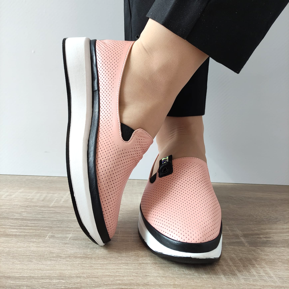 PANTOFI PERFORATI DAMA DOGATI 444 ROZ - imagine 4
