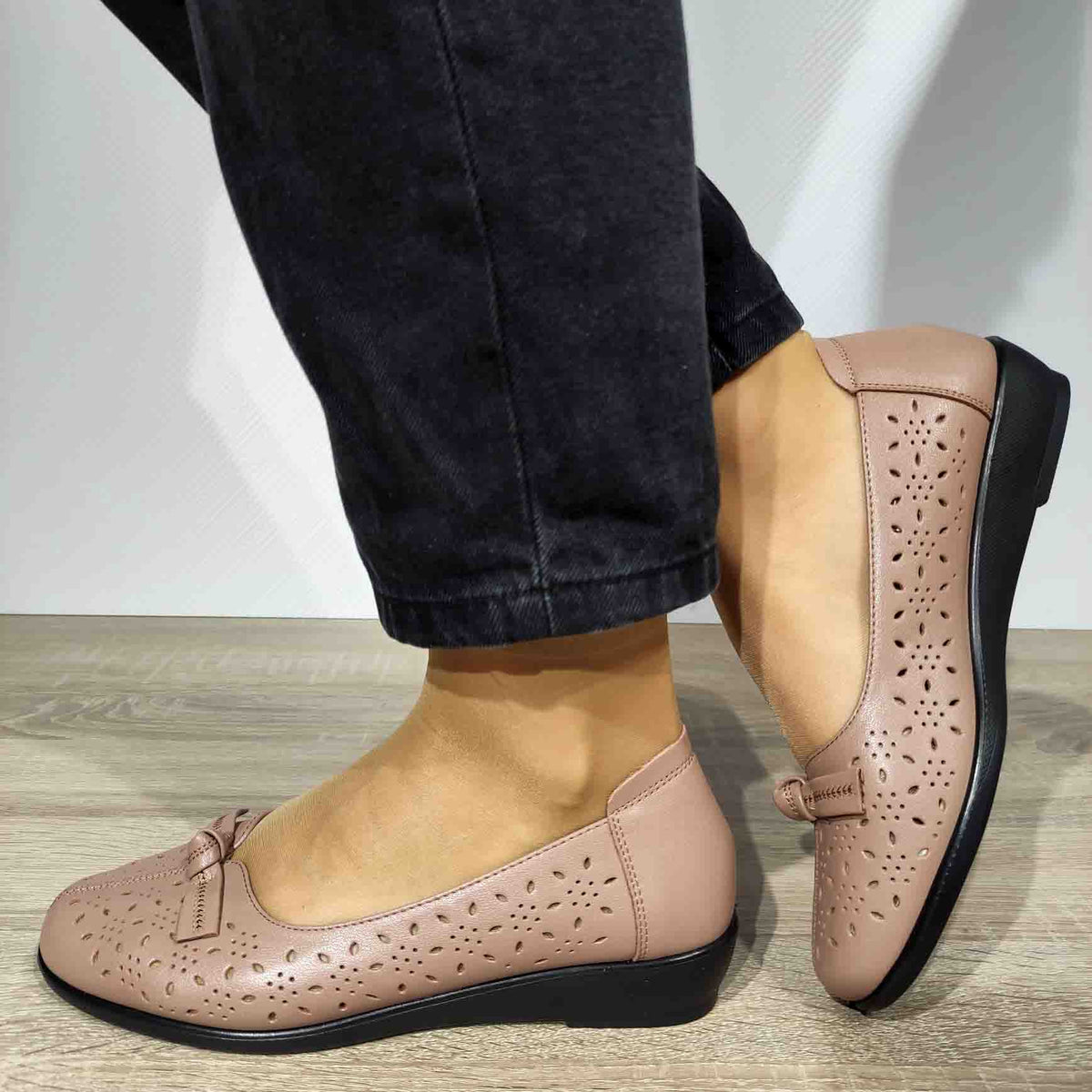 PANTOFI CASUAL PERFORATI DAMA FORMAZIONE 2551913 CREM - imagine 2