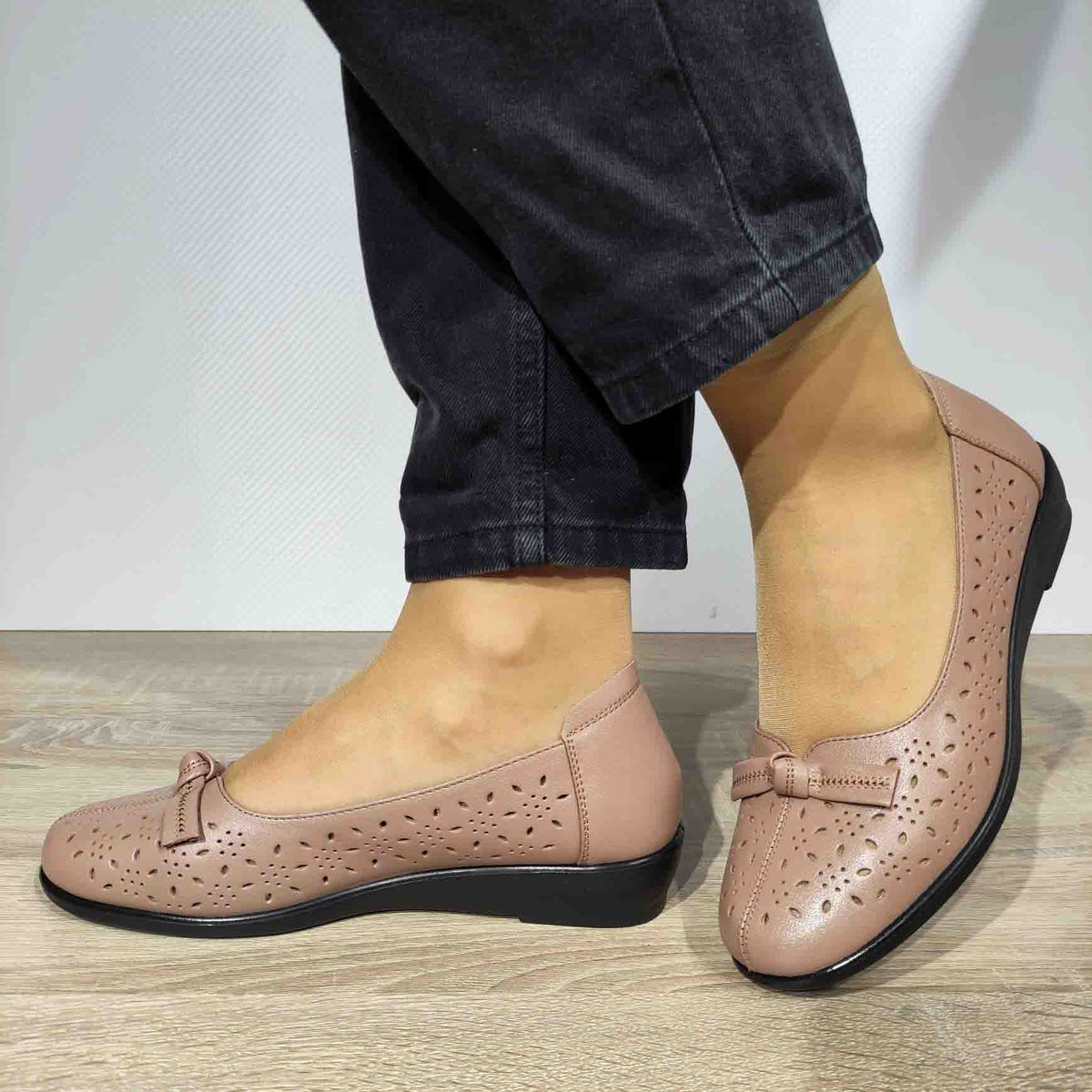 PANTOFI CASUAL PERFORATI DAMA FORMAZIONE 2551913 CREM - imagine 3