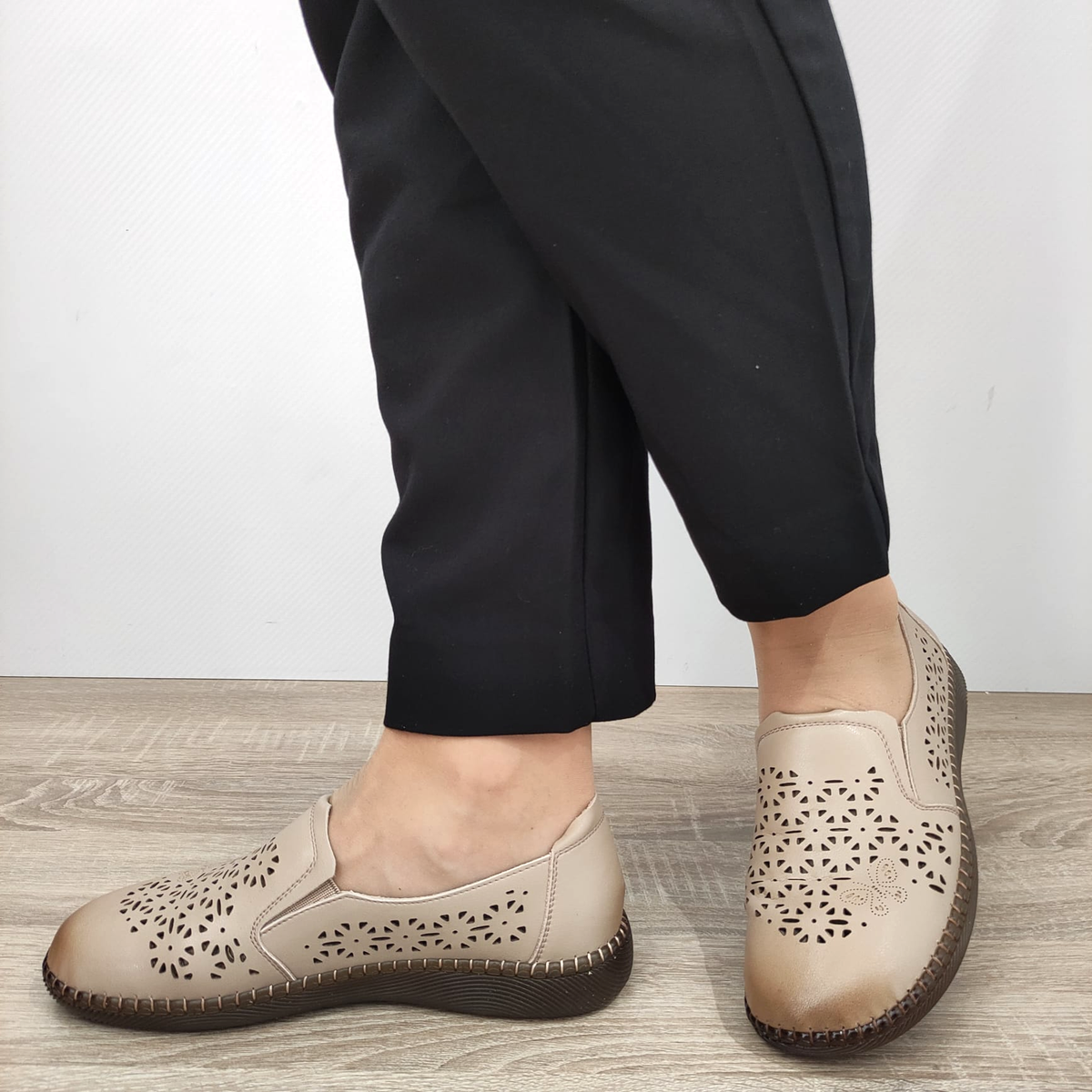PANTOFI CASUAL PERFORATI DAMA FORMAZIONE 991-1 APRICOT - imagine 3