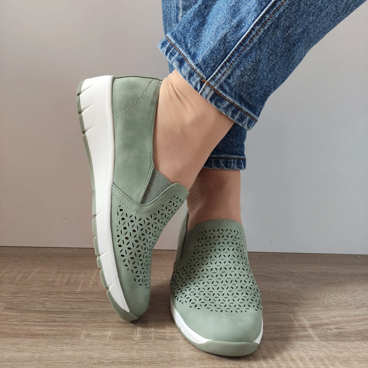 PANTOFI CASUAL PERFORATI DAMA JANA 24665-42 VERZI SAGE - imagine 3