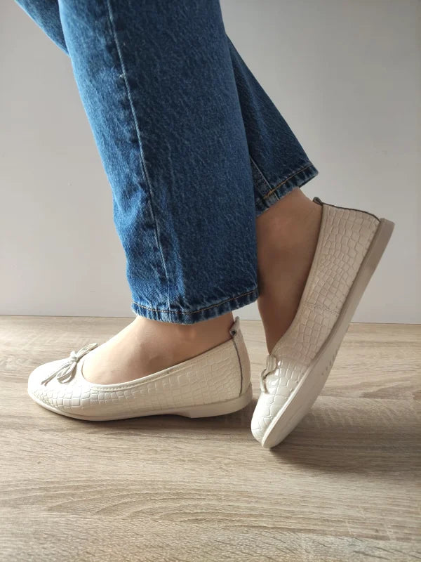 PANTOFI CASUAL PERFORATI DAMA KARISMA 60005B 52-O CREM CROCO - imagine 3