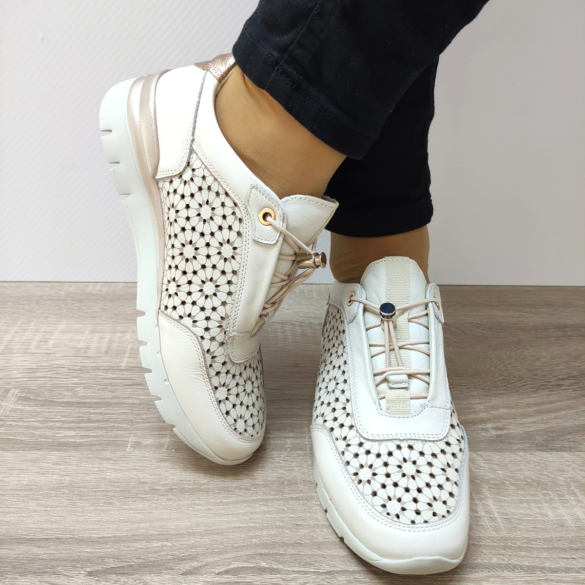 PANTOFI PERFORATI DAMA PIKOLINOS W4R-6584 - imagine 3