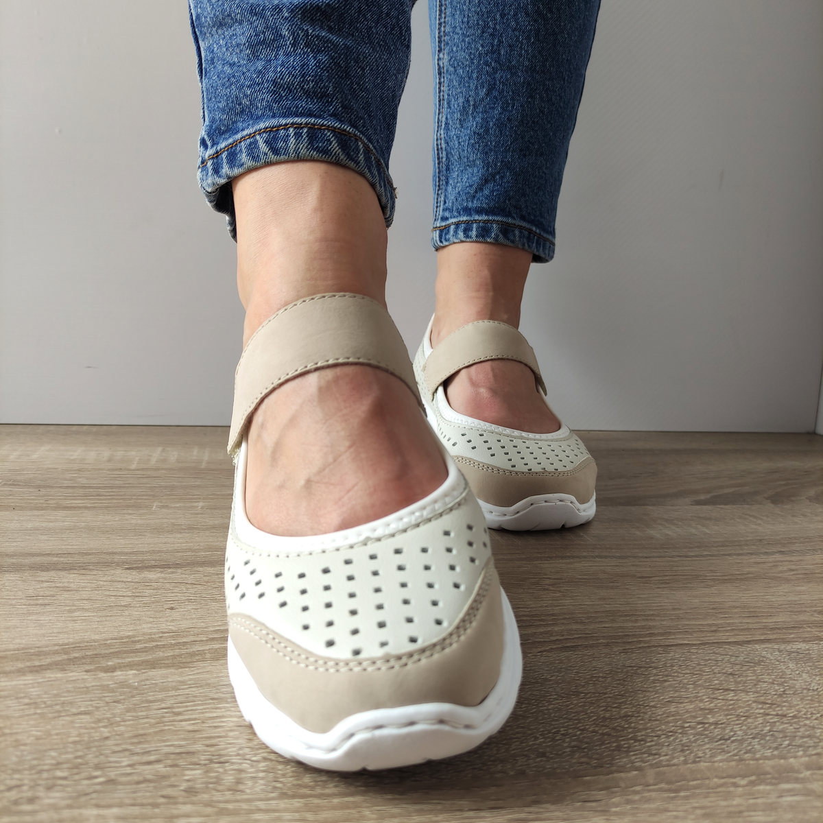 PANTOFI PERFORATI DAMA RIEKER L32B5-81 CREM - imagine 4