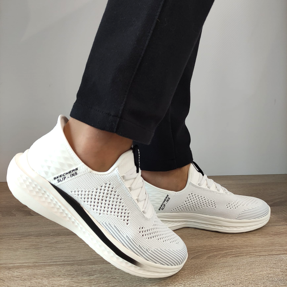 PANTOFI SPORT BARBATI SKECHERS 210810 WHT - imagine 5
