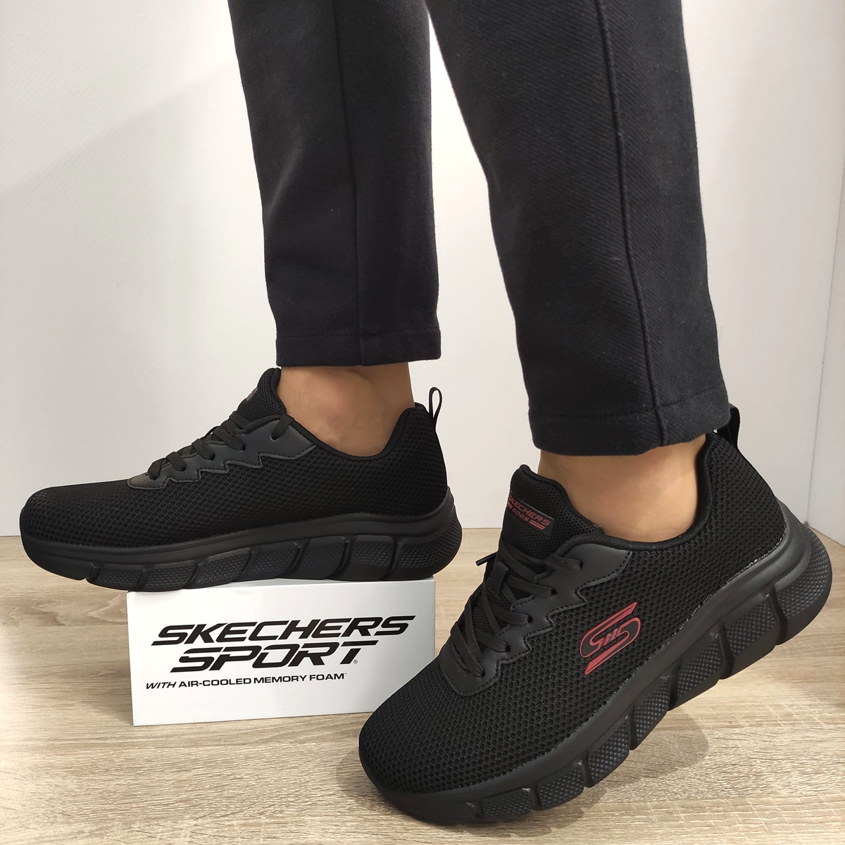 PANTOFI SPORT BARBATI SKECHERS 118106 BBK - imagine 5