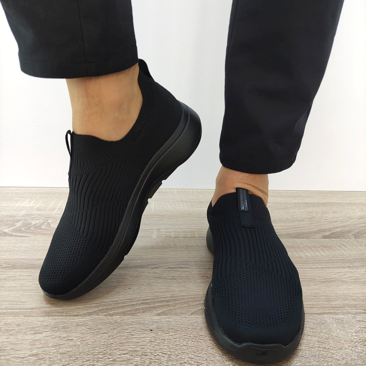 PANTOFI SPORT BARBATI SKECHERS 216118 BBK NEGRI - imagine 3