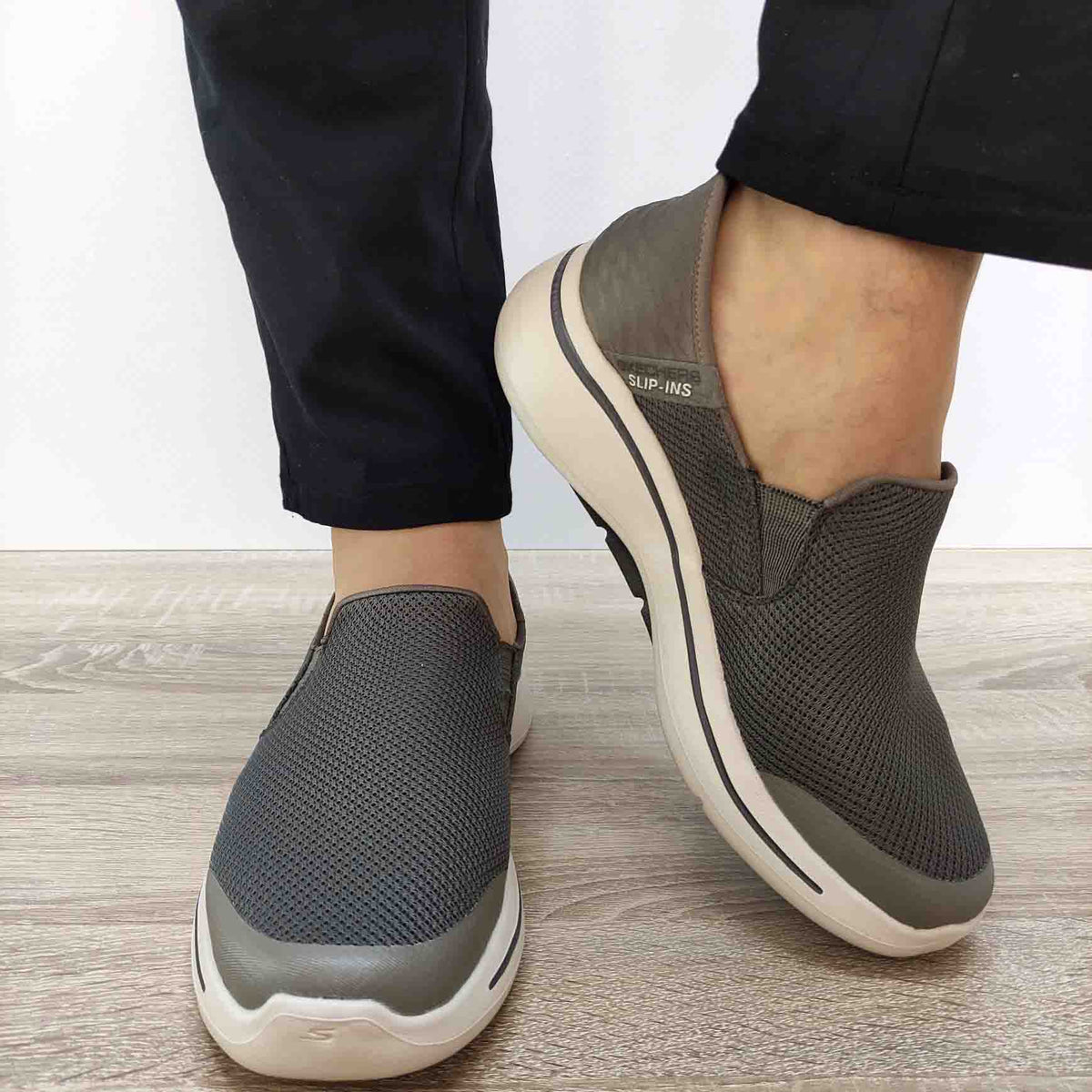 PANTOFI SPORT BARBATI SKECHERS 216259 TPE - imagine 4