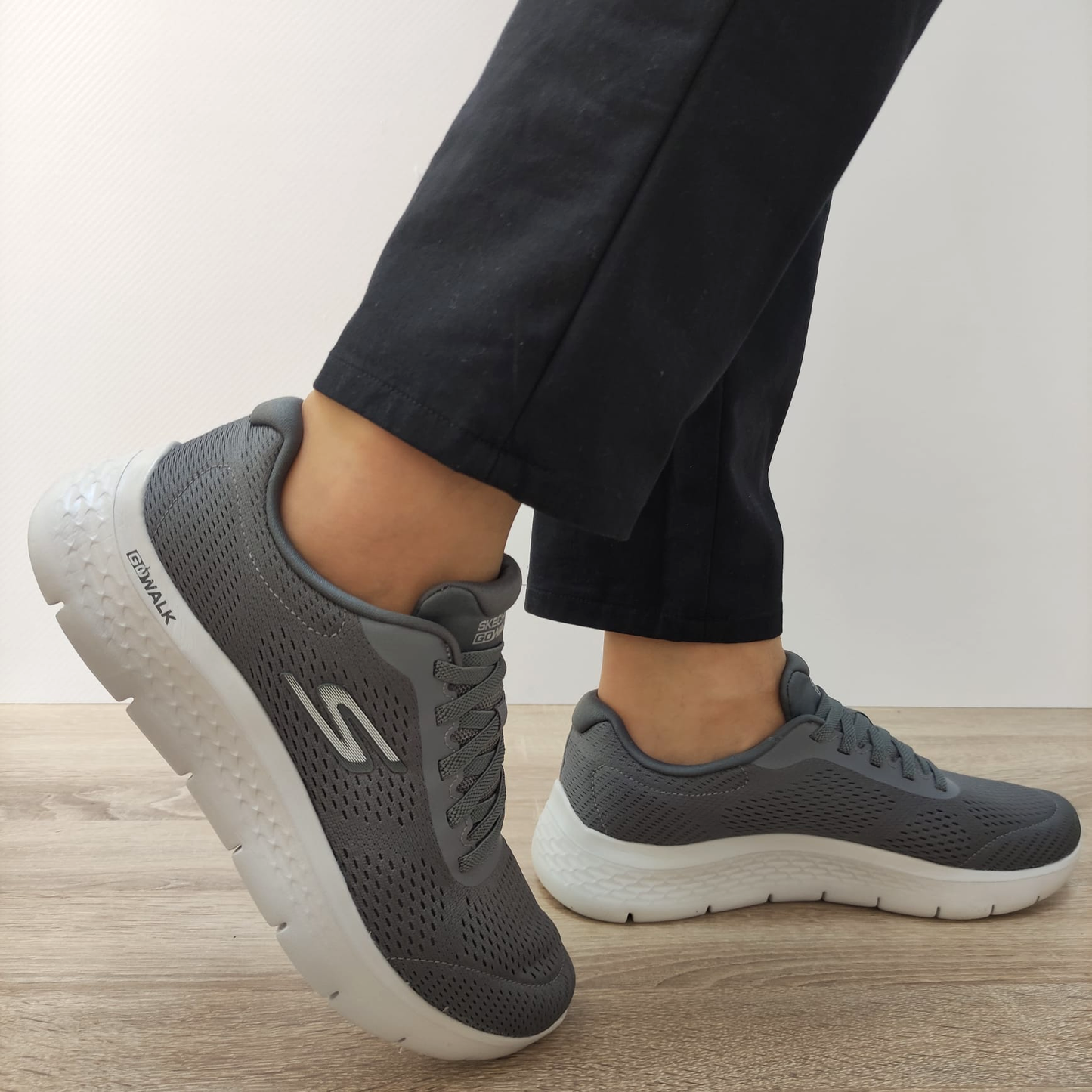 PANTOFI SPORT BARBATI SKECHERS 216486 GYCC - imagine 9