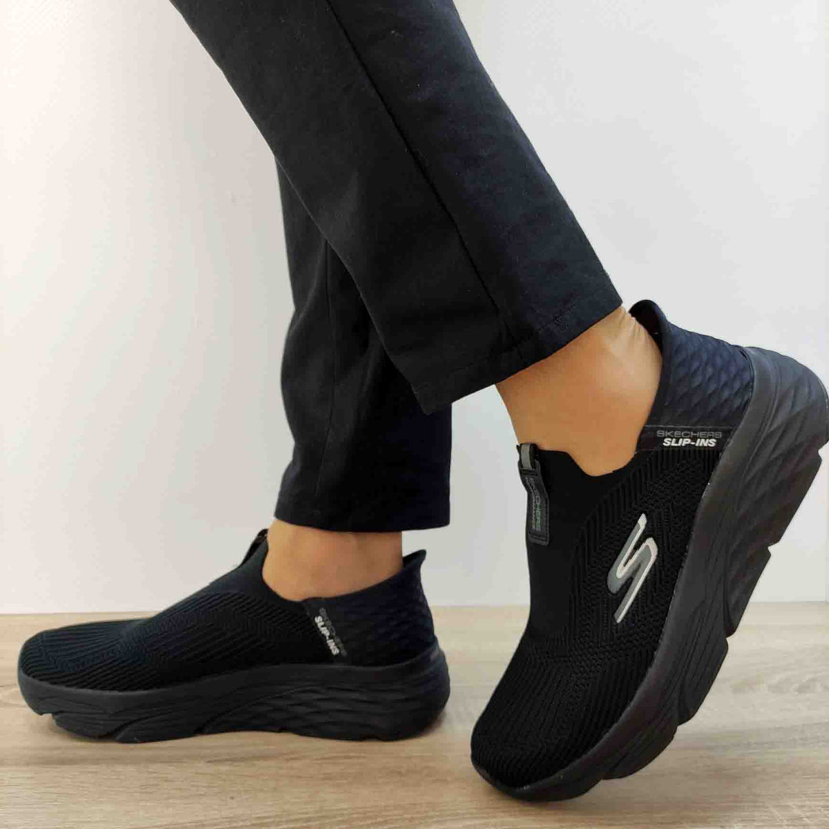 PANTOFI SPORT BARBATI SKECHERS 220389 BBK - imagine 2
