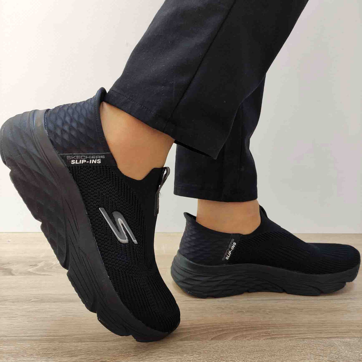 PANTOFI SPORT BARBATI SKECHERS 220389 BBK - imagine 3