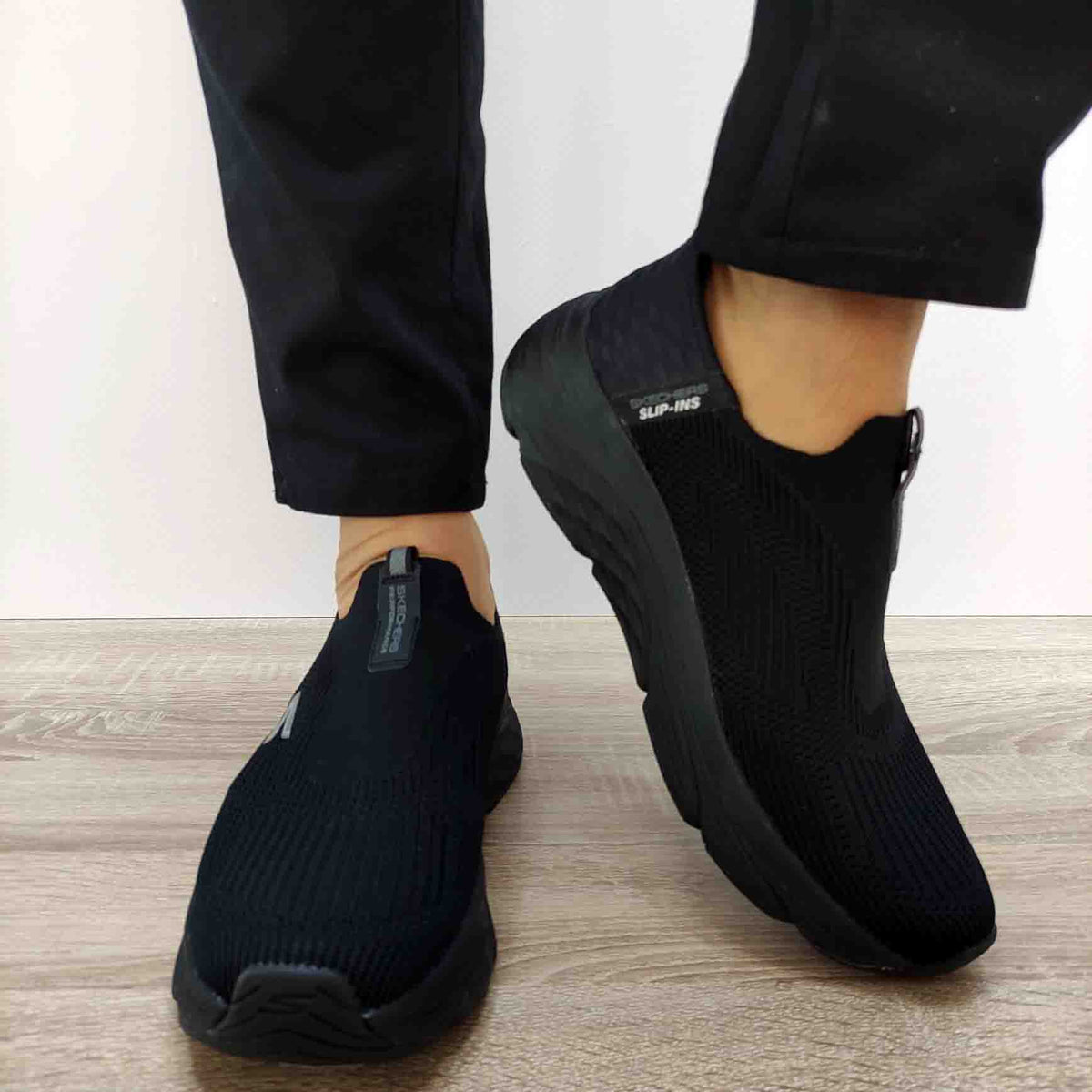 PANTOFI SPORT BARBATI SKECHERS 220389 BBK - imagine 4