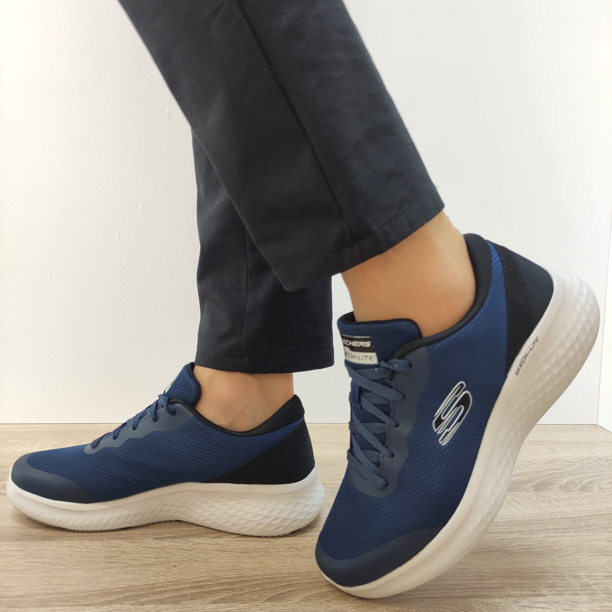 PANTOFI SPORT BARBATI SKECHERS 232591 NVBK - imagine 2